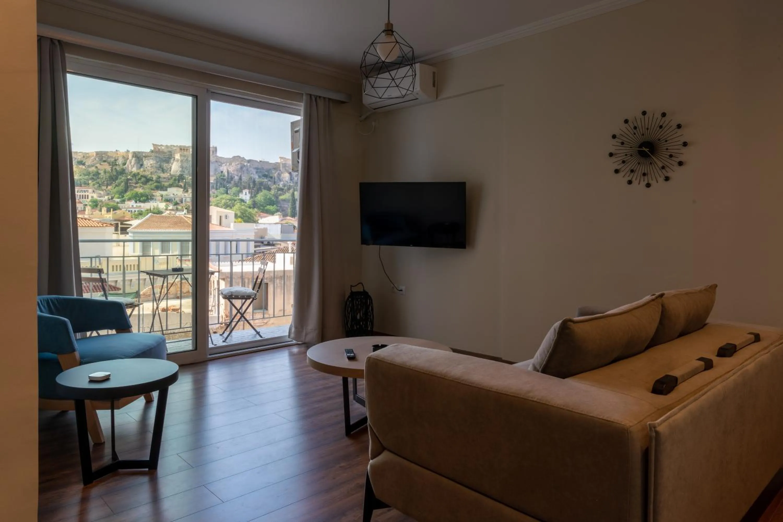 Luxury apartment next the citadel of Tsakas