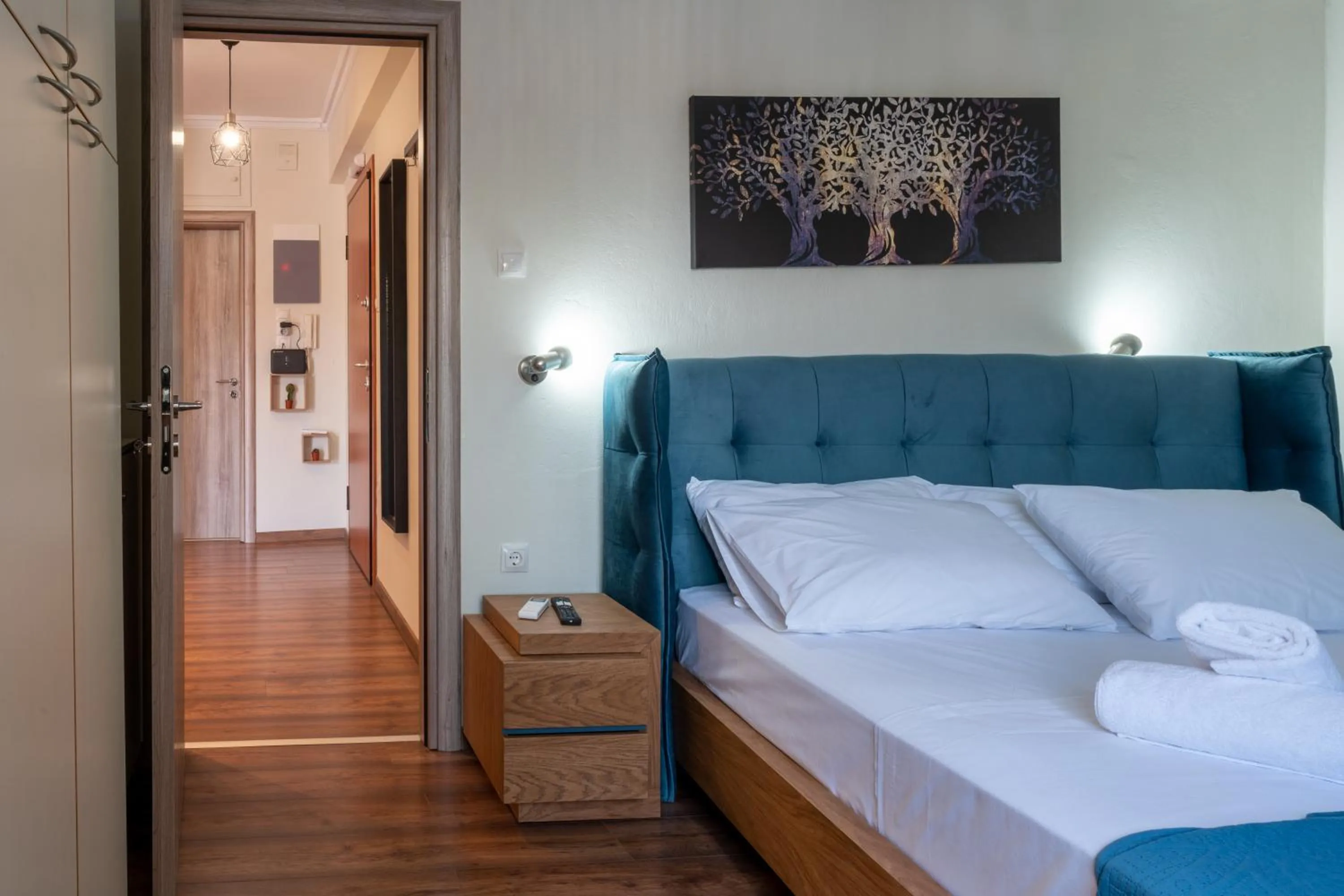 Bed in Luxury apartment next the citadel of Tsakas