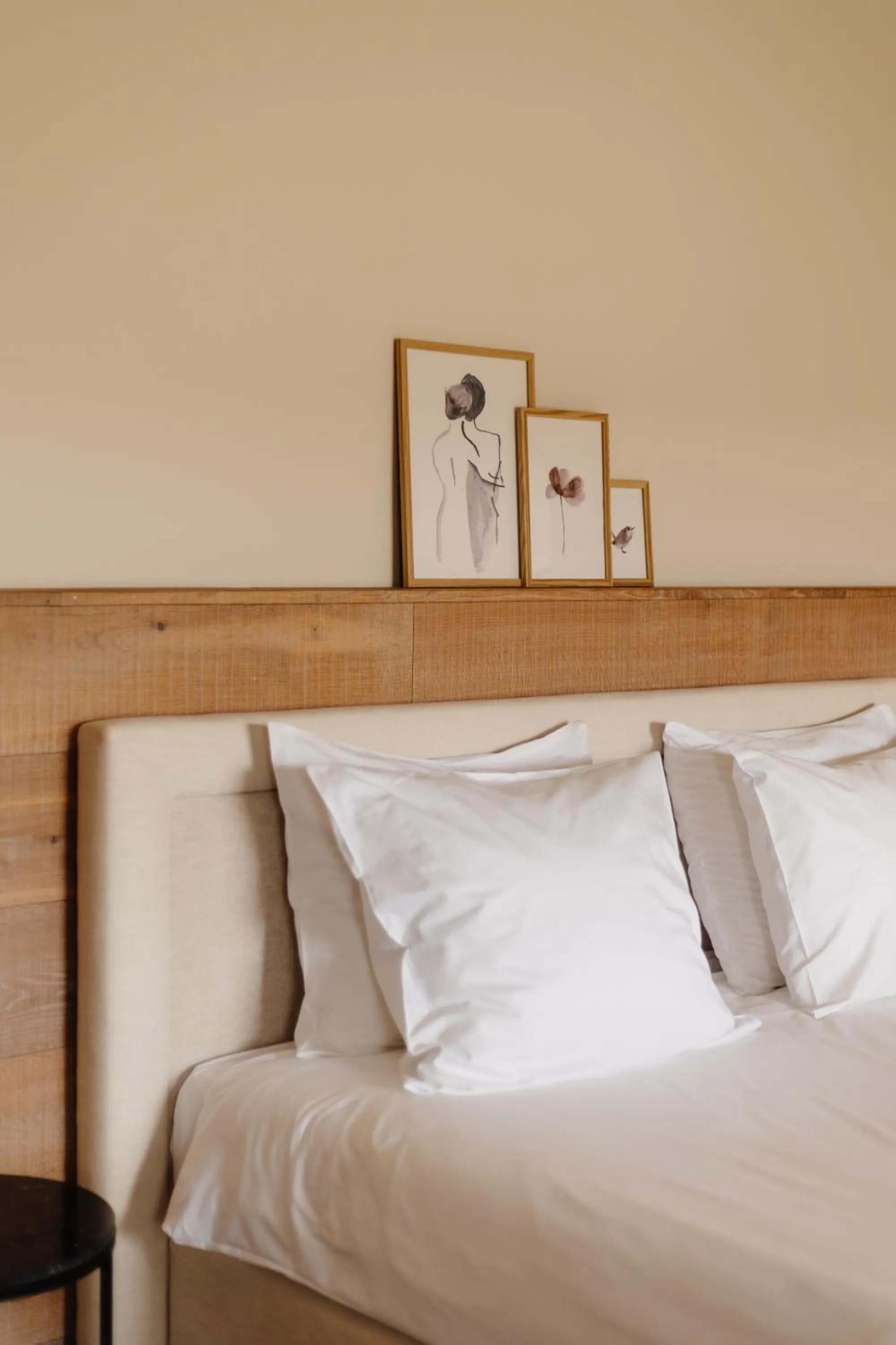 Bed in Strandhotel Camperduin