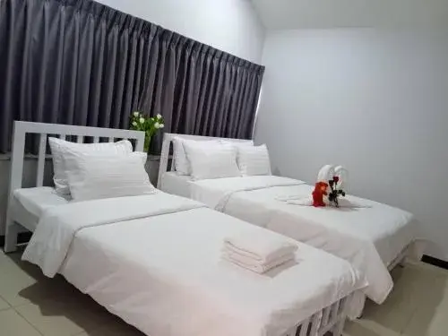 Triple Room with Private Bathroom in NK Guesthouse 1 Triple Room with Private Bathroom in NK Guesthouse 1