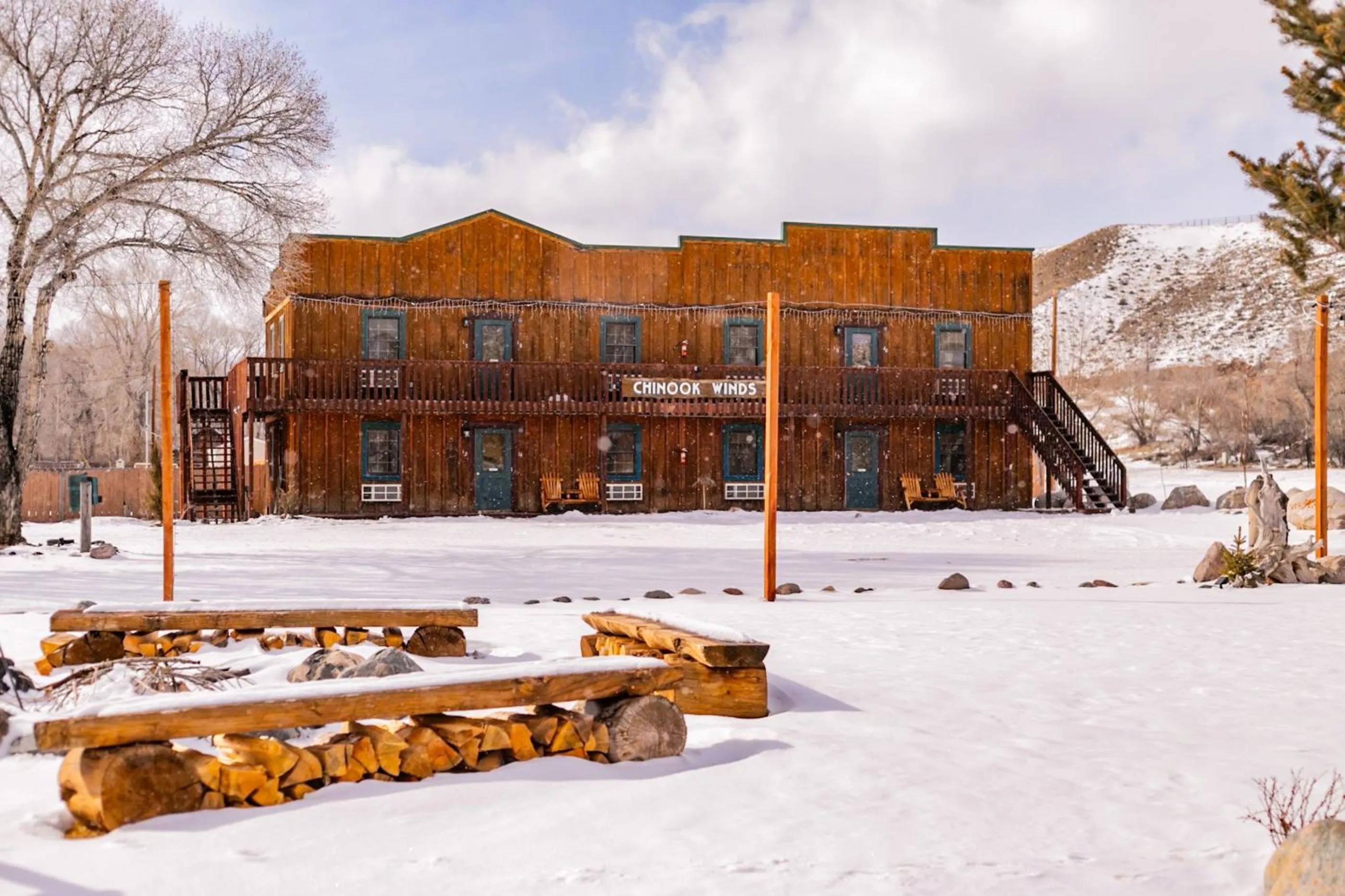 Property building in Chinook Winds Lodge