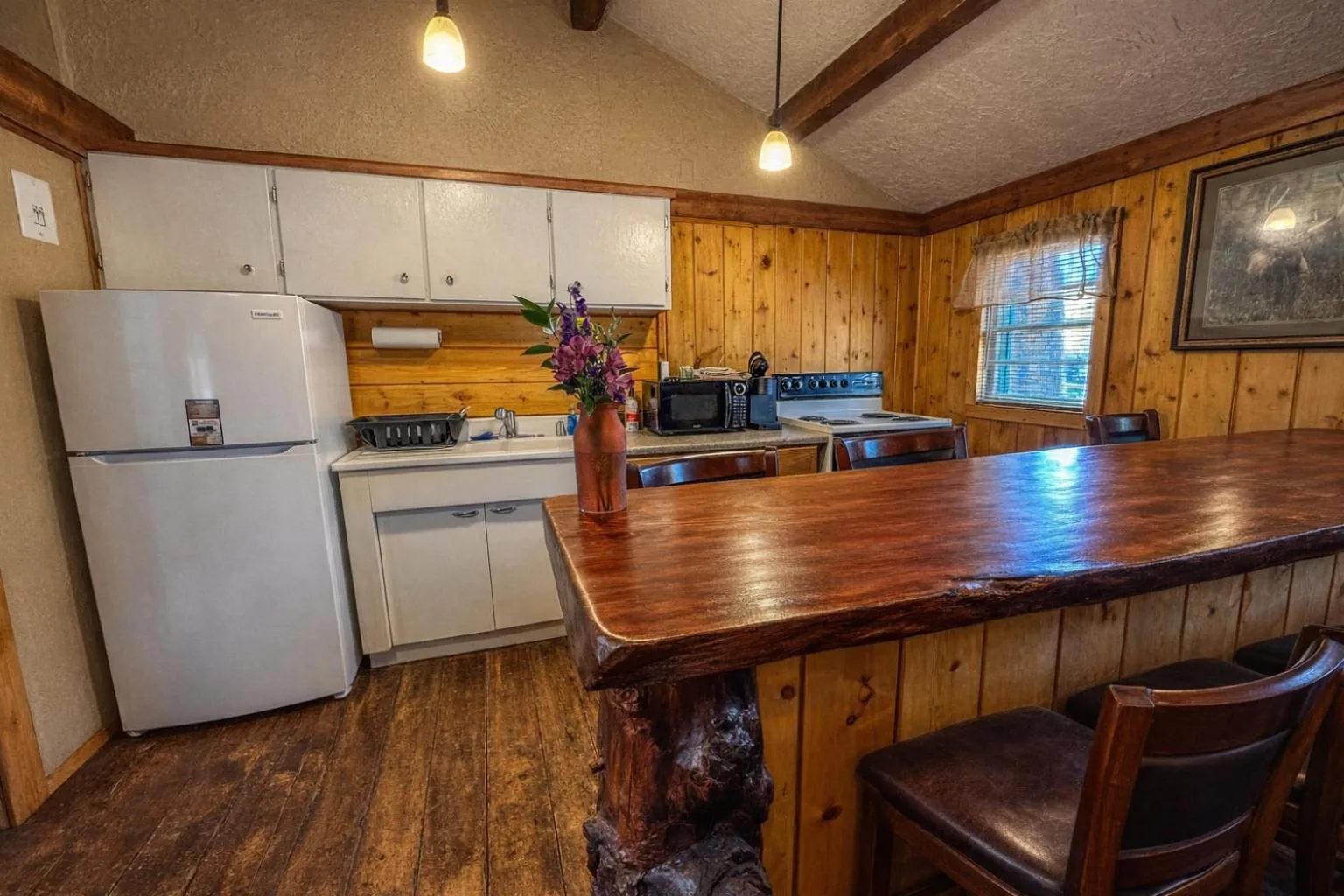 Kitchen or kitchenette in The Amoretti Hotel