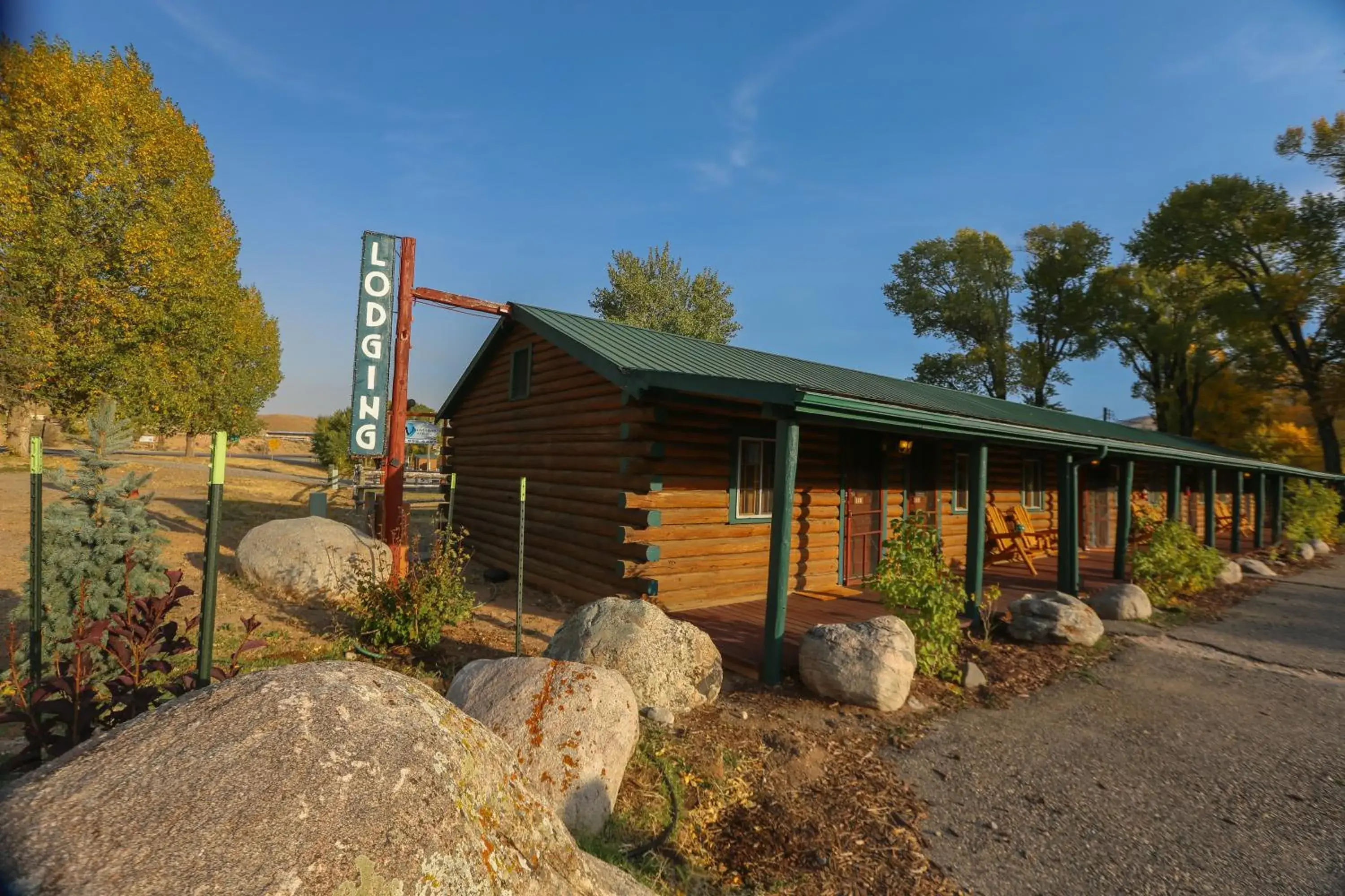 Property building in Chinook Winds Lodge Property building in Chinook Winds Lodge