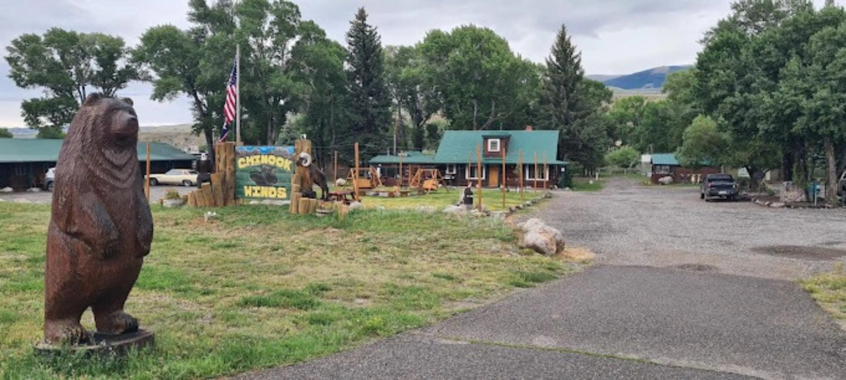 Property building in Chinook Winds Lodge