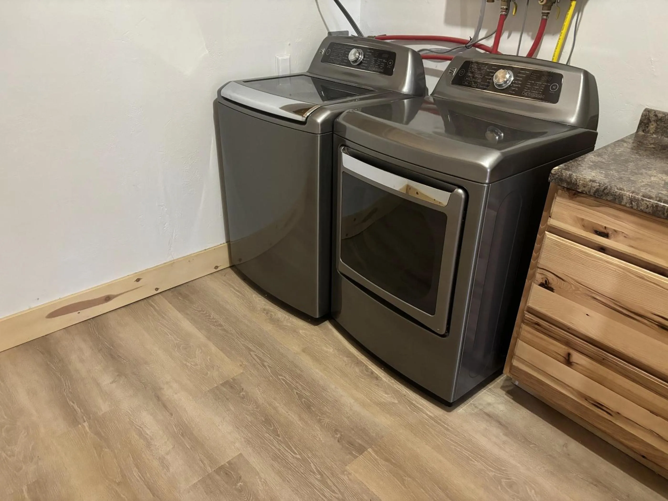 pet friendly in Chinook Winds Lodge