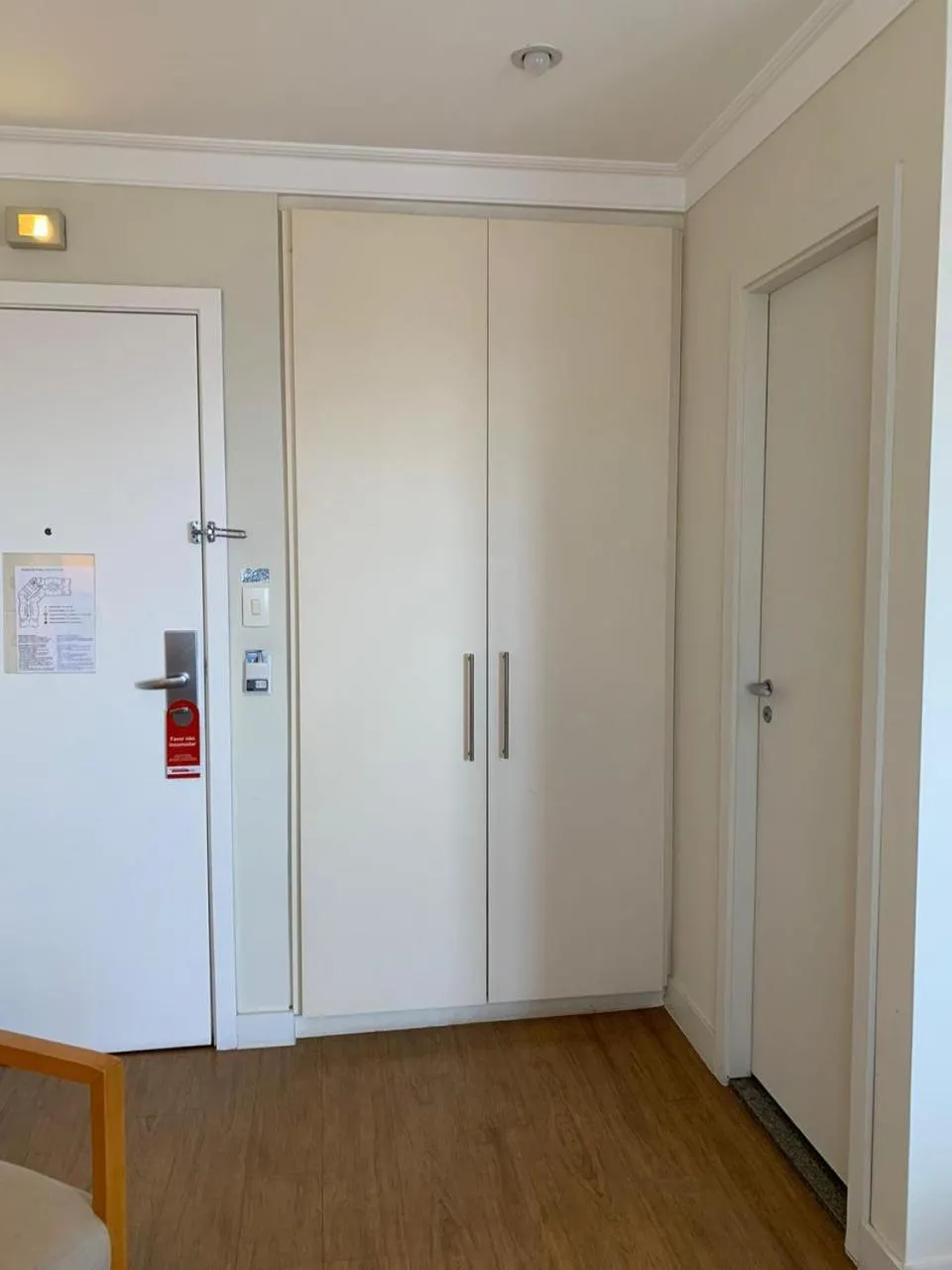 wardrobe in Hotel Aeroporto Congonhas