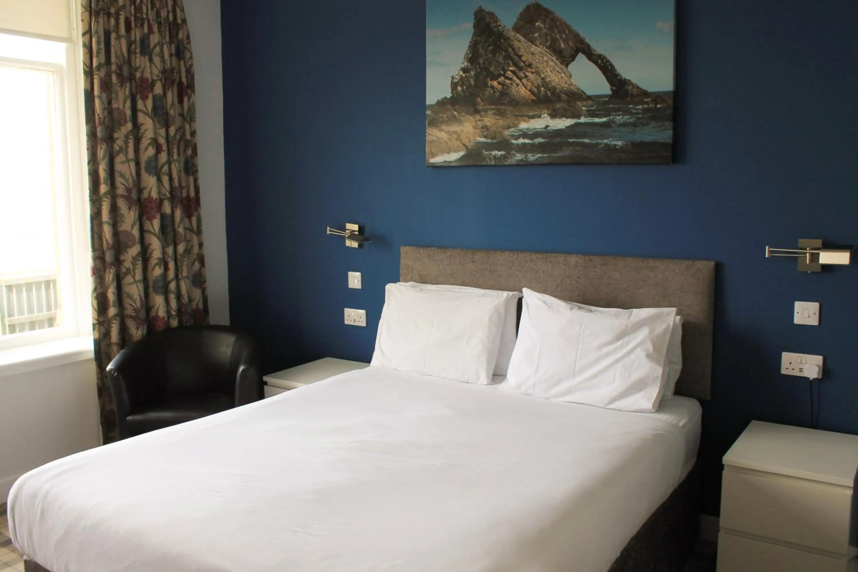 Bedroom in Poseidon Inn