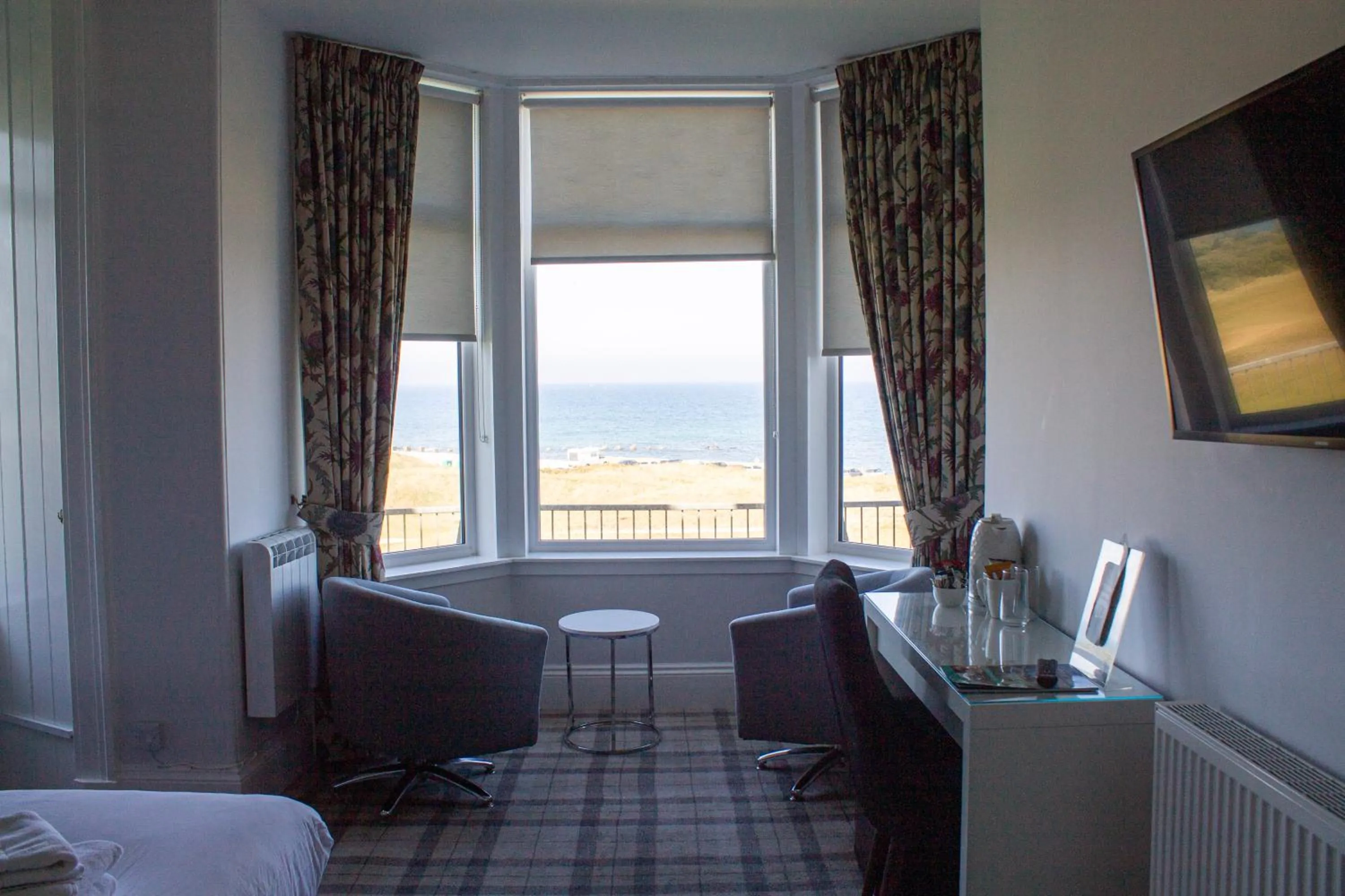 Seating area in Poseidon Inn