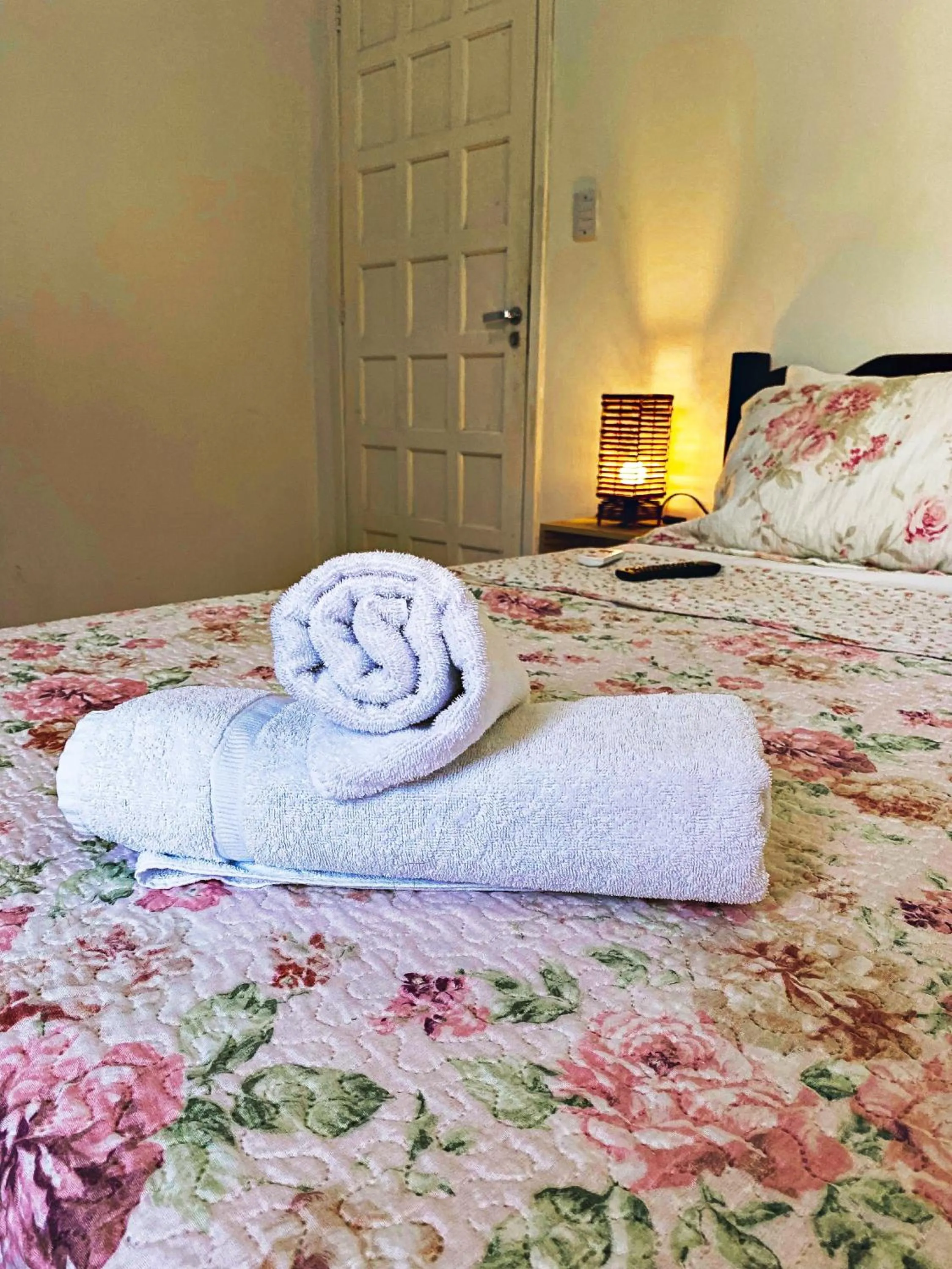 Decorative detail, Bed in Garden 437 Suítes