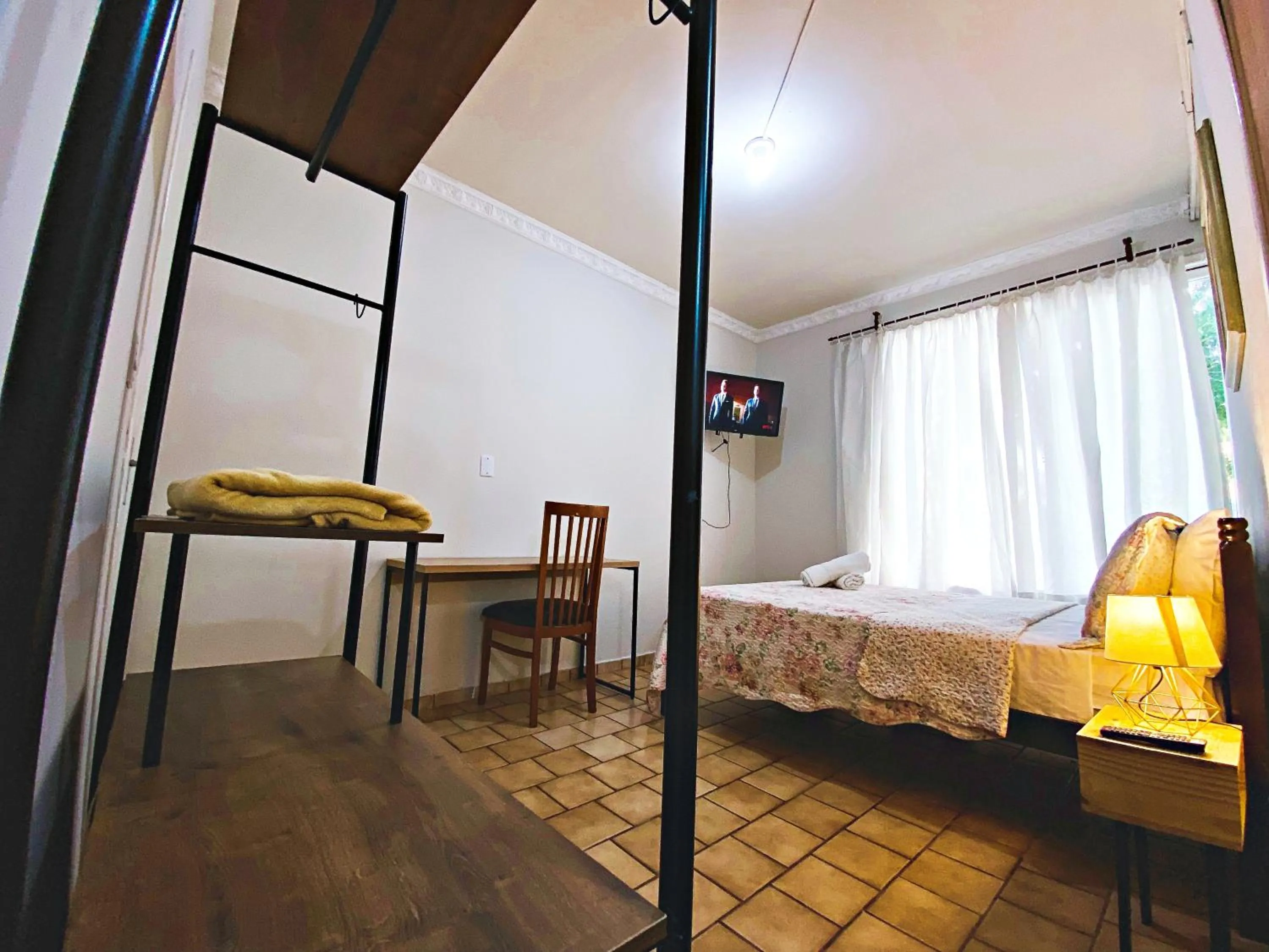 Photo of the whole room, Bed in Garden 437 Suítes