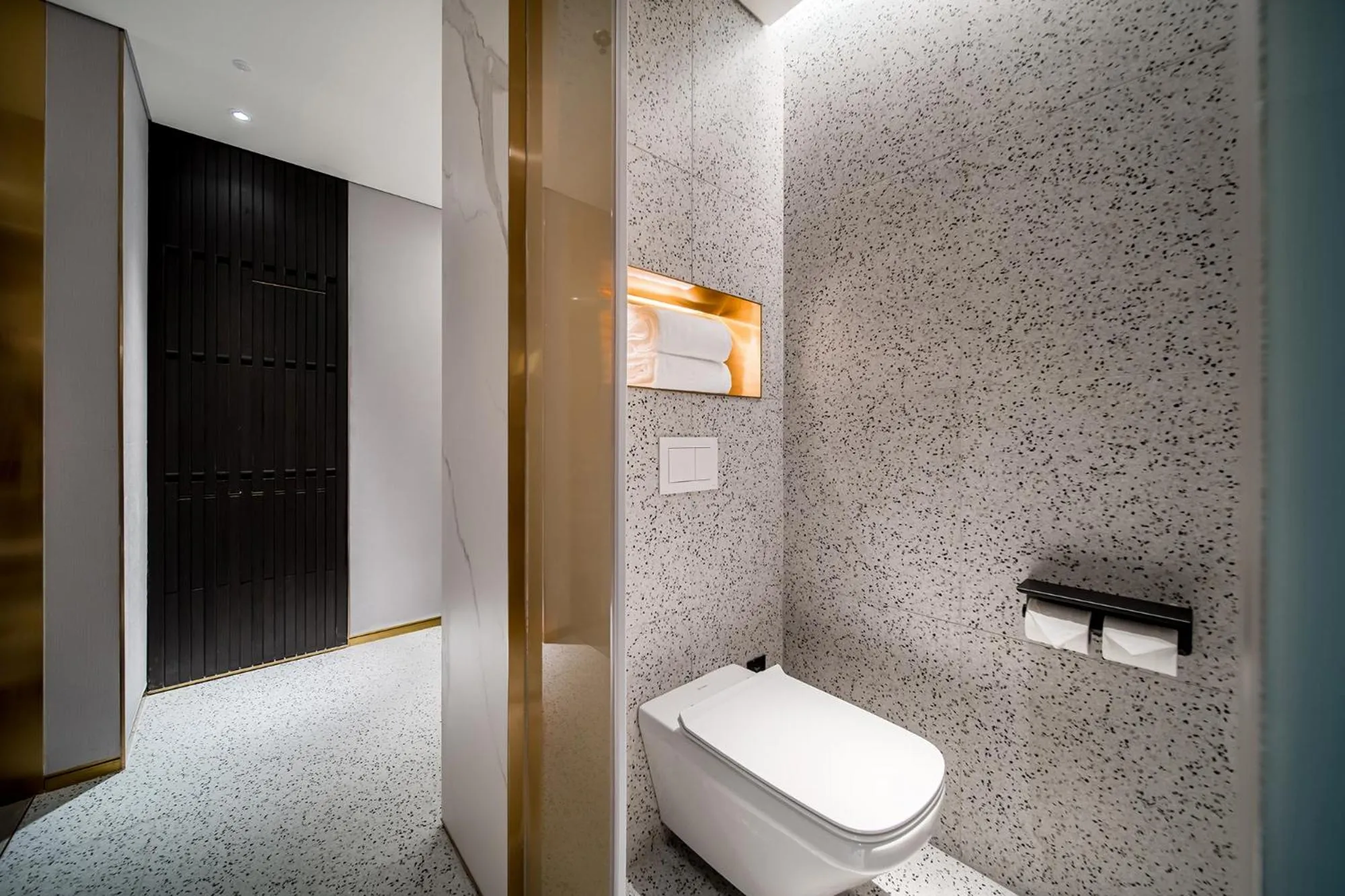 Toilet in CitiGO Hotel Shenzhen Shekou Cruise Center Seaview Near Taizi Bay K11