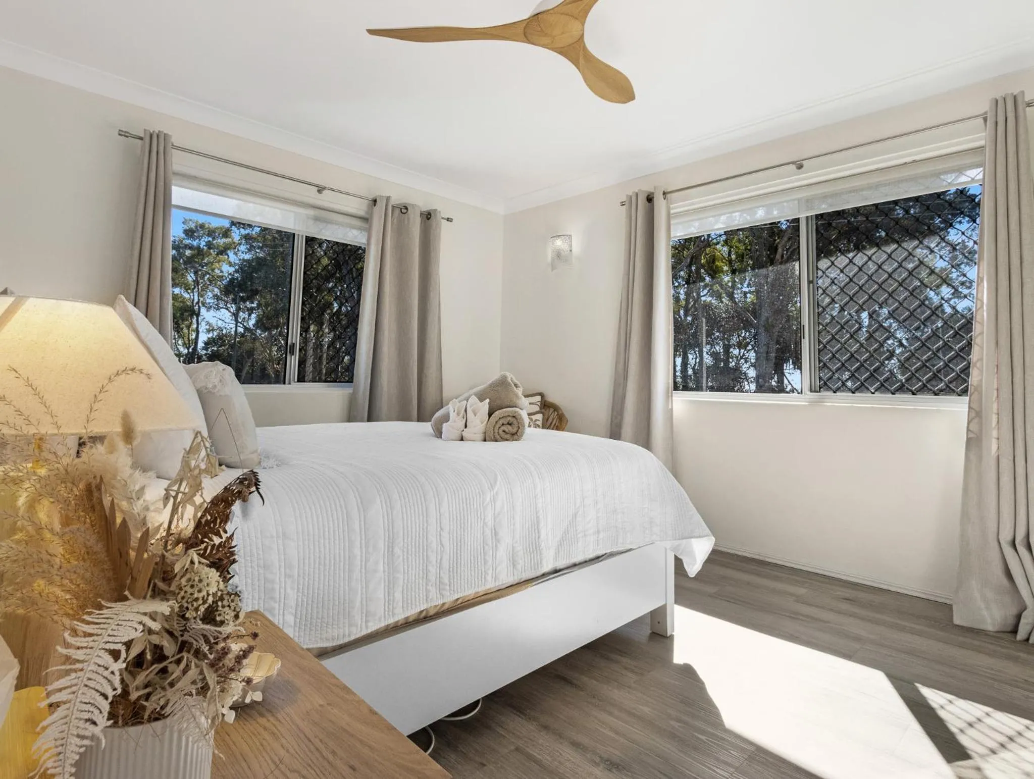 Bedroom, Bed in The Bay Beach Shack, Hervey Bay