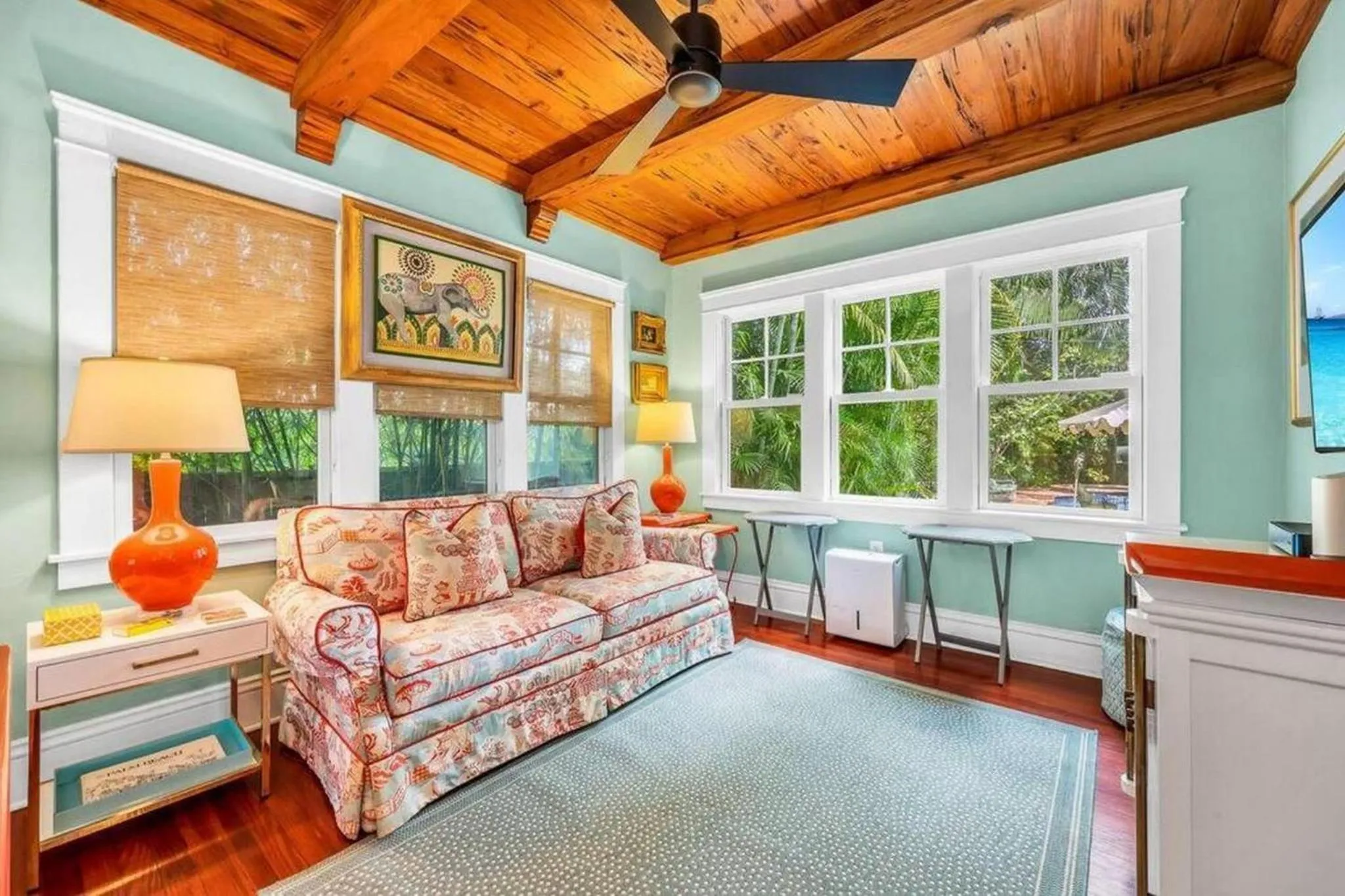 Living room, Bed in Welcome to Casa Kanuga, The Secret Gem of WPB!