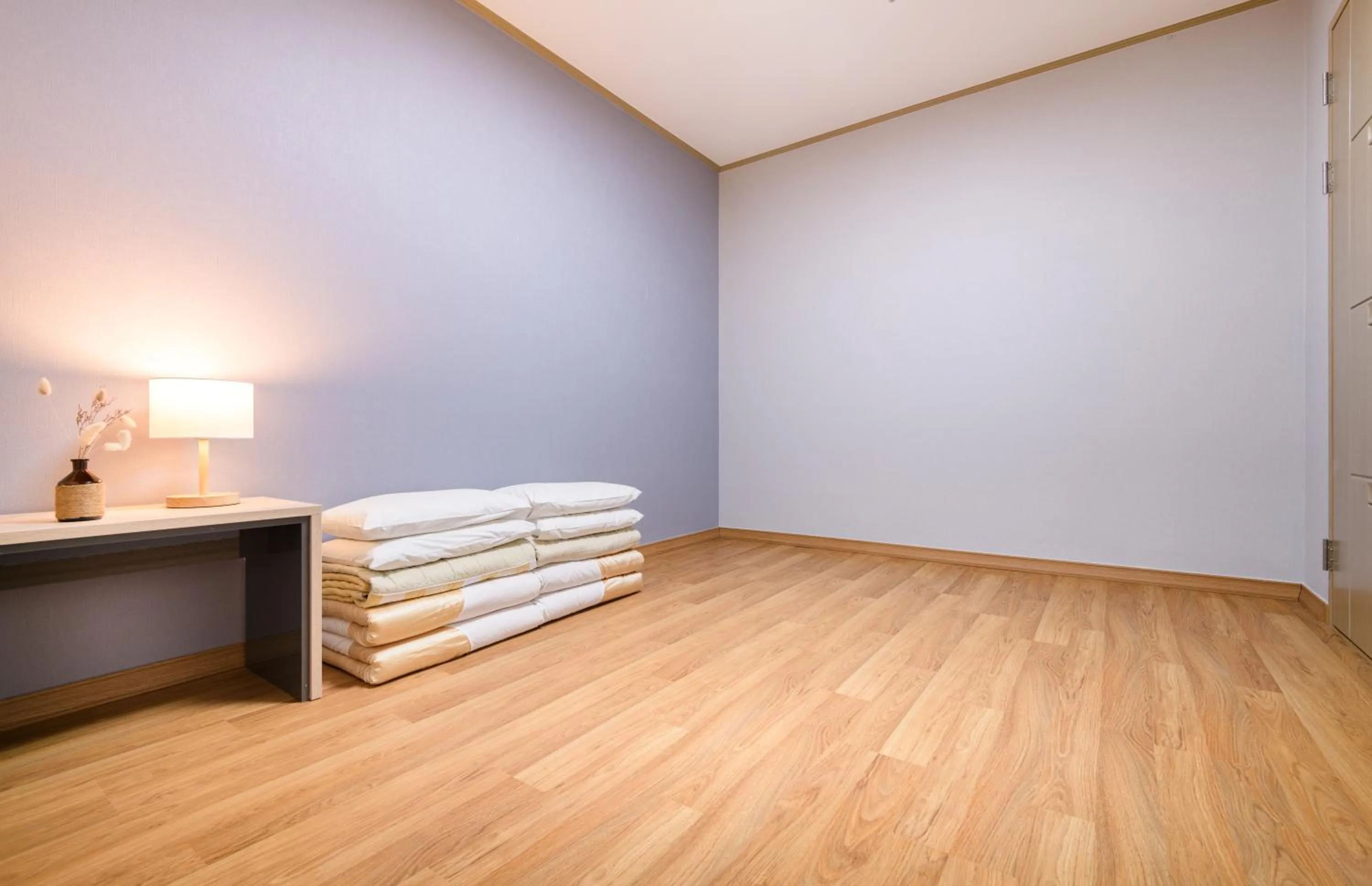 Photo of the whole room, Bed in Seogwipo Worldcup Resort