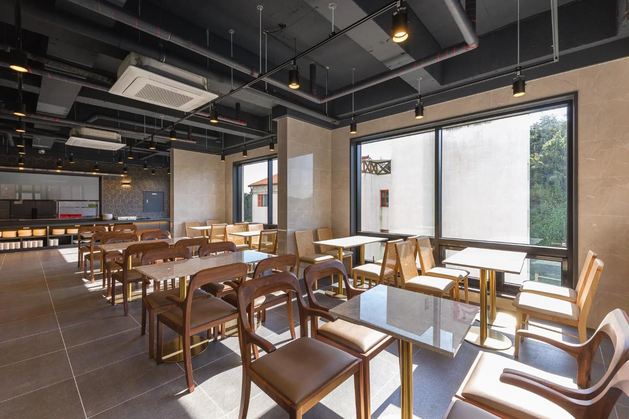 Restaurant/places to eat in Hotel Demer Mokpo