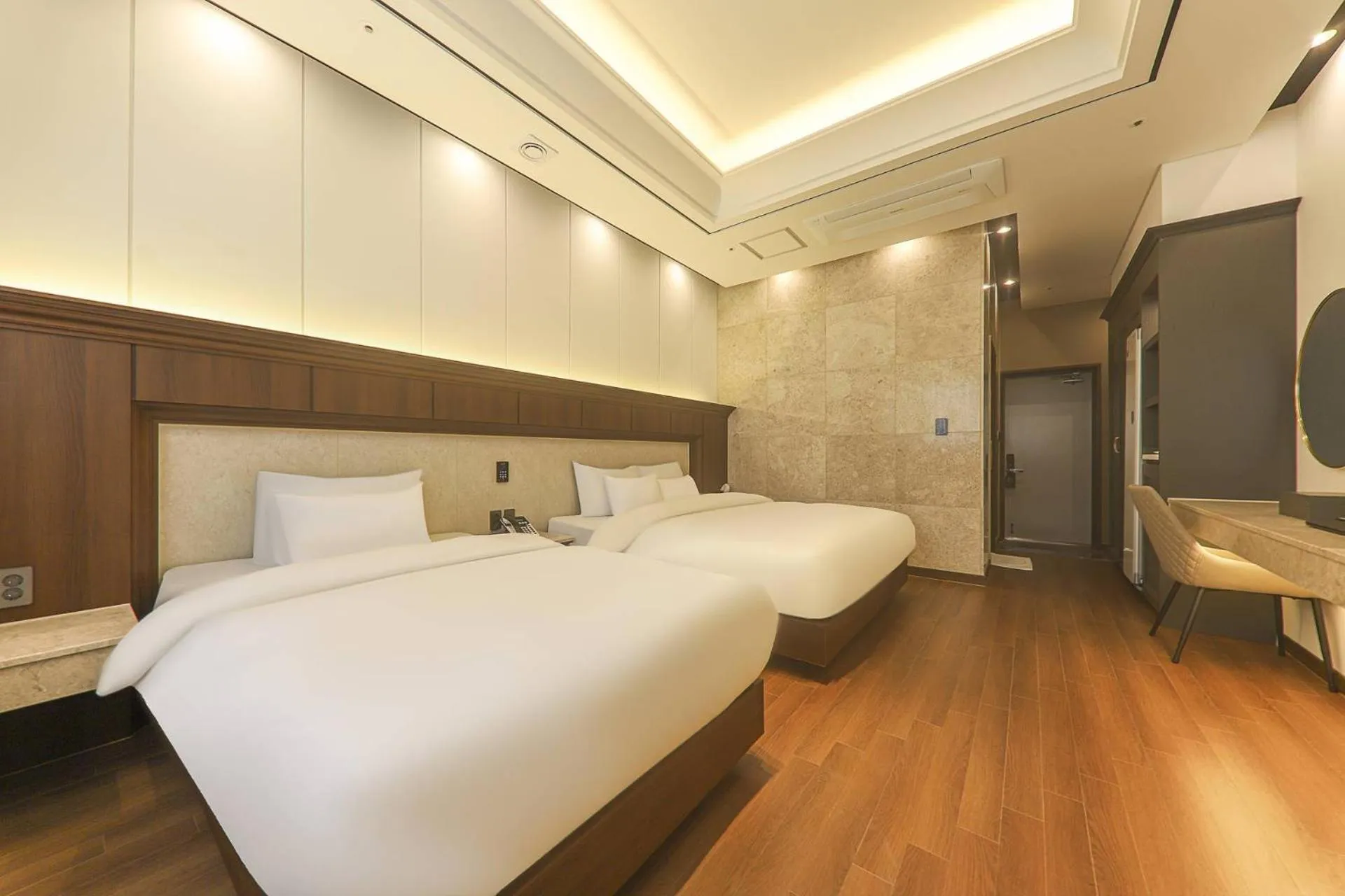 Bed in Hotel Demer Mokpo