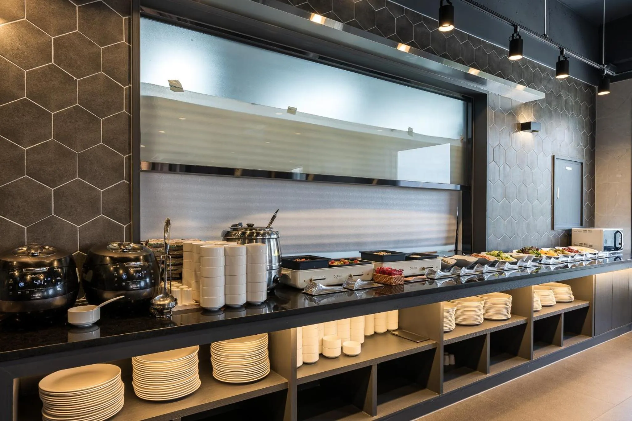 Restaurant/places to eat in Hotel Demer Mokpo