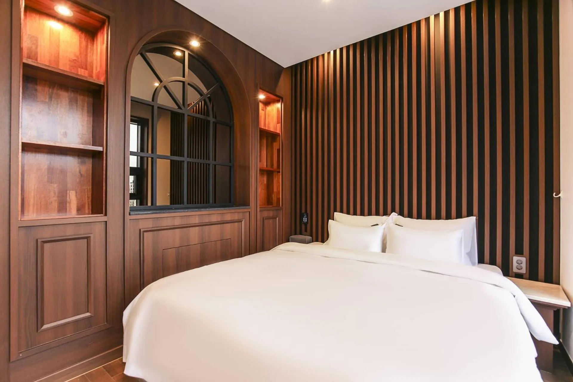 Bed in Hotel Demer Mokpo