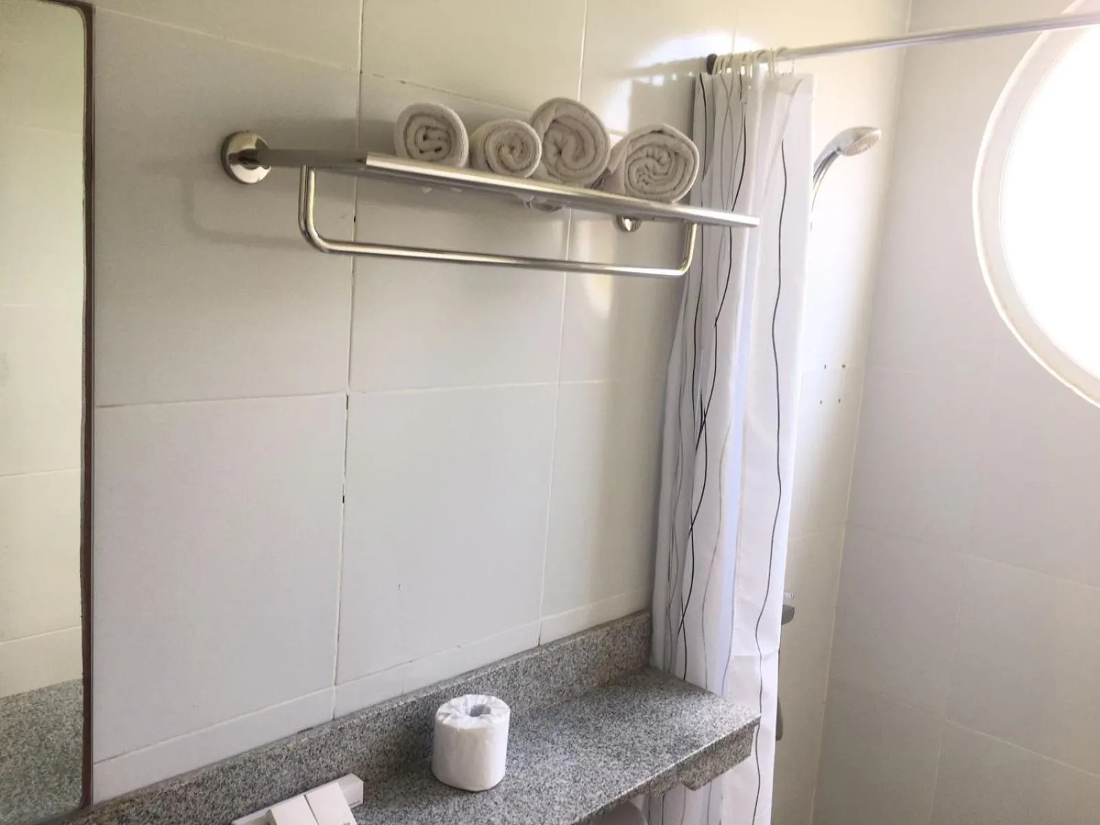 Shower in Graha Wiyata