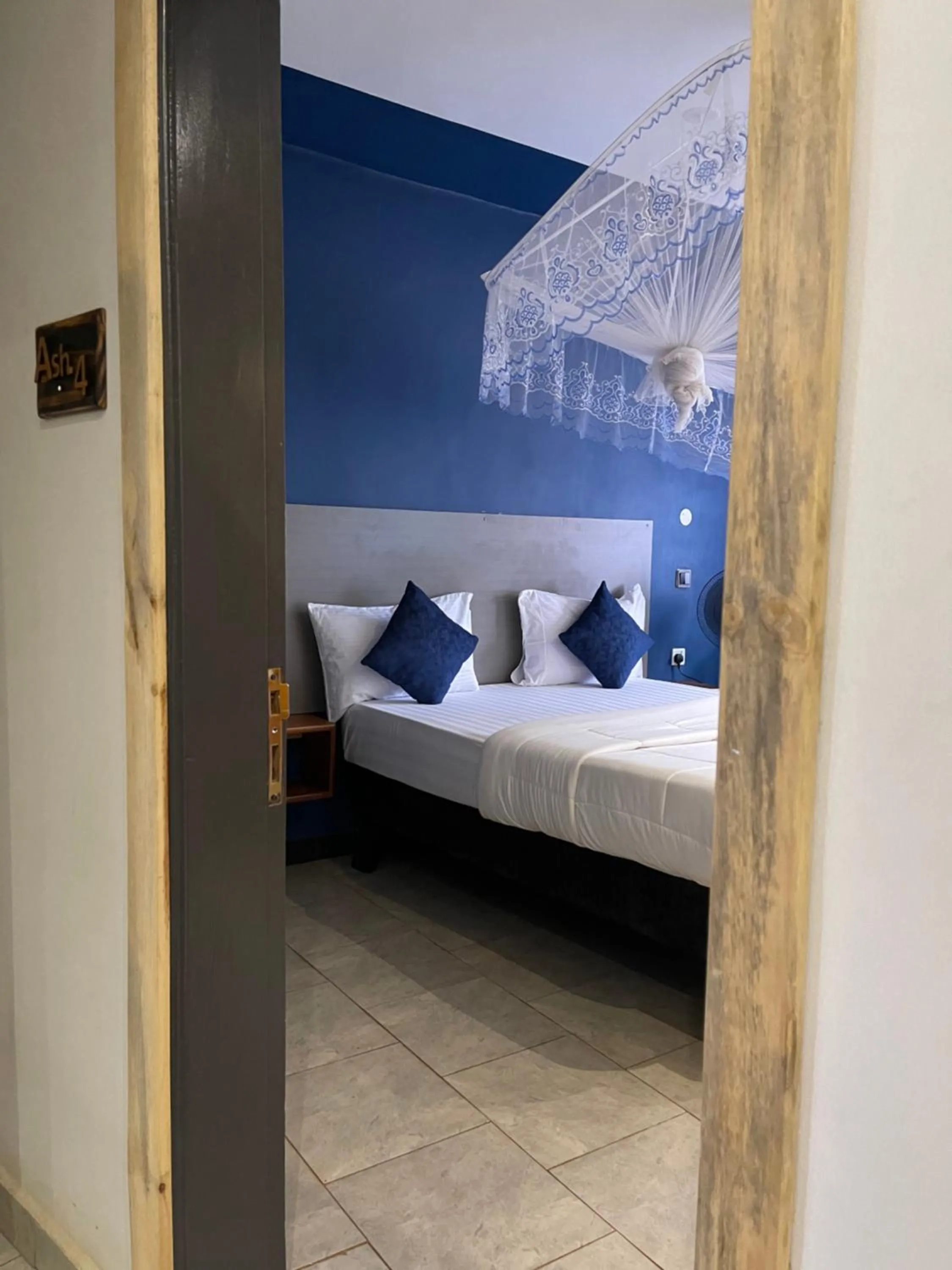 Bedroom, Bed in Ashleys Hotel