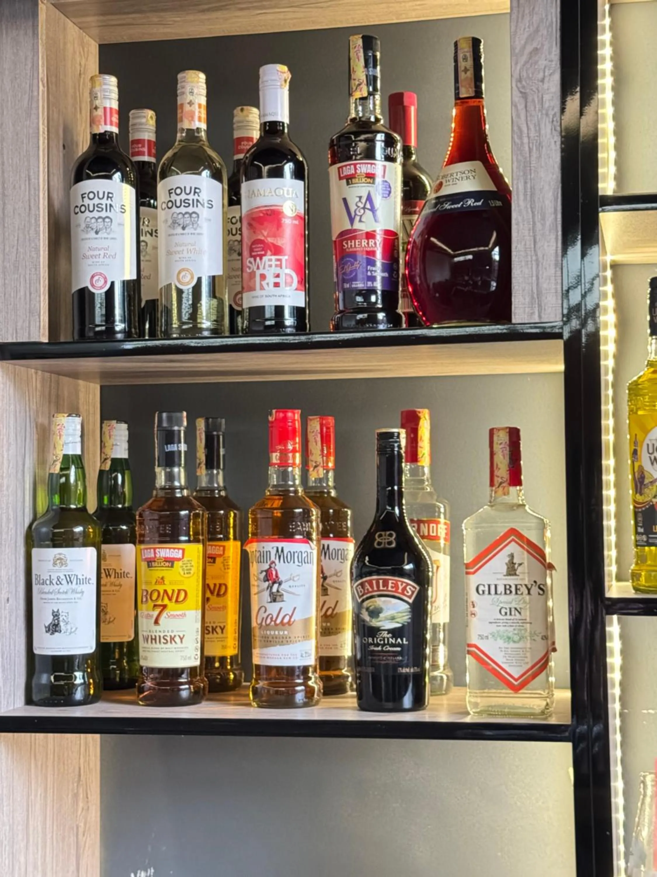 Lounge or bar in Ashleys Hotel