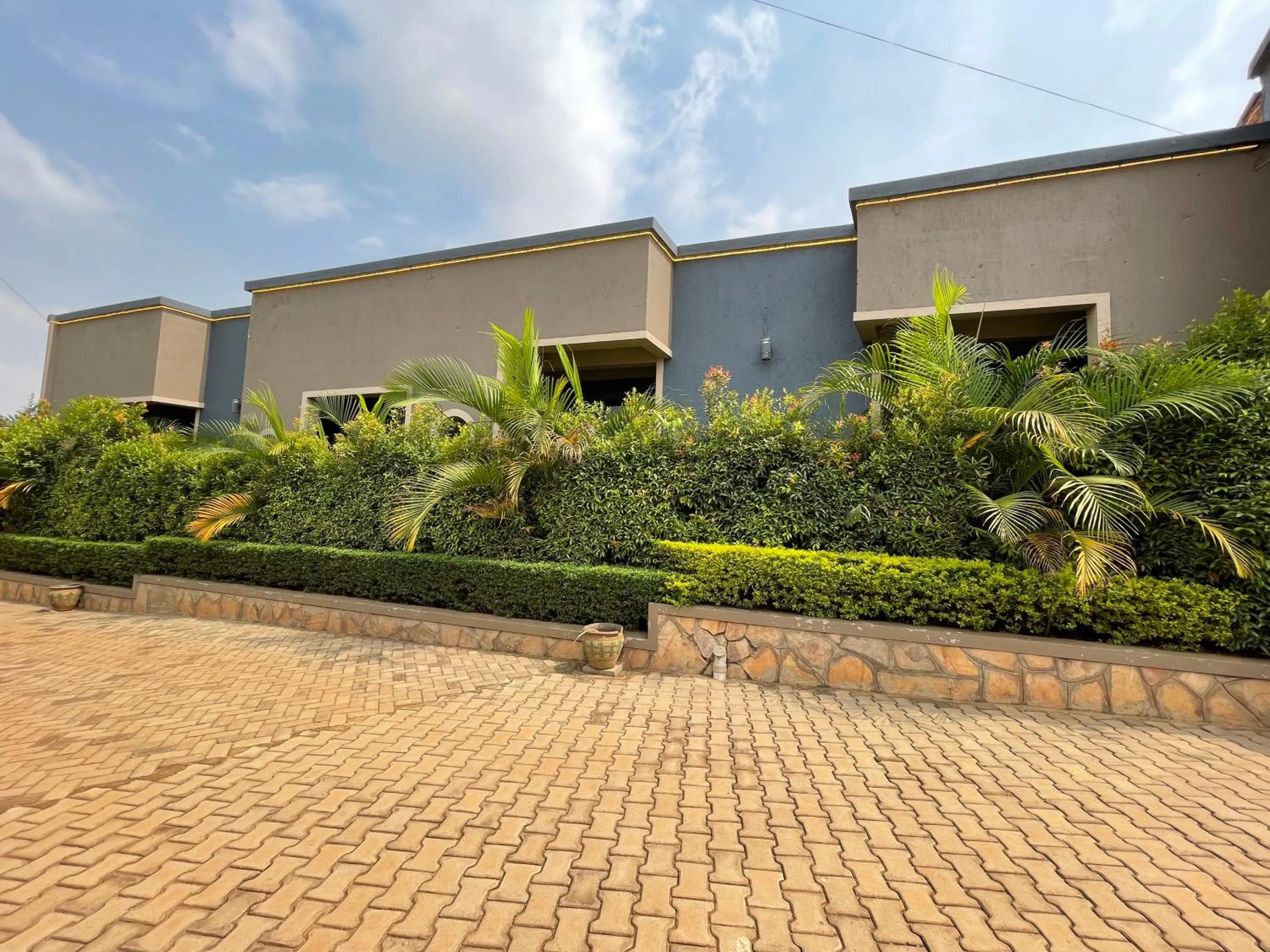 Property building in Ashleys Hotel