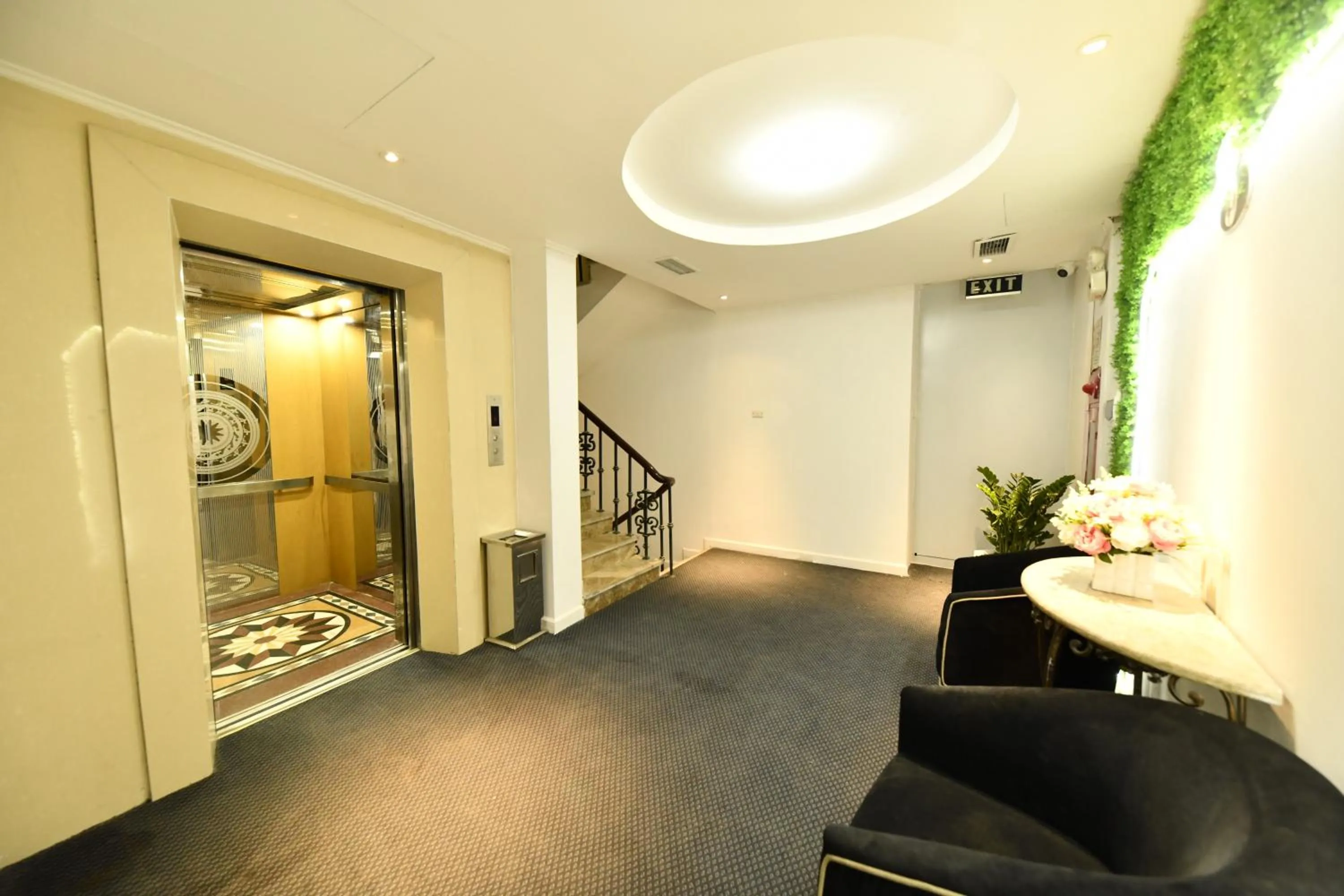 Hanoi Traveller House