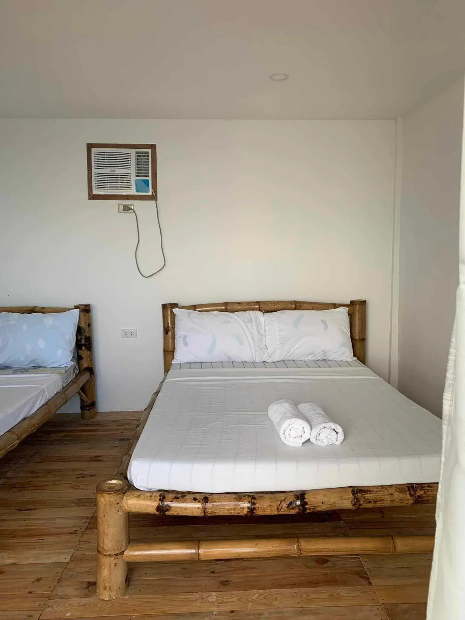 Family Room with Sea View in Casay Beach Huts by HiveRooms Family Room with Sea View in Casay Beach Huts by HiveRooms