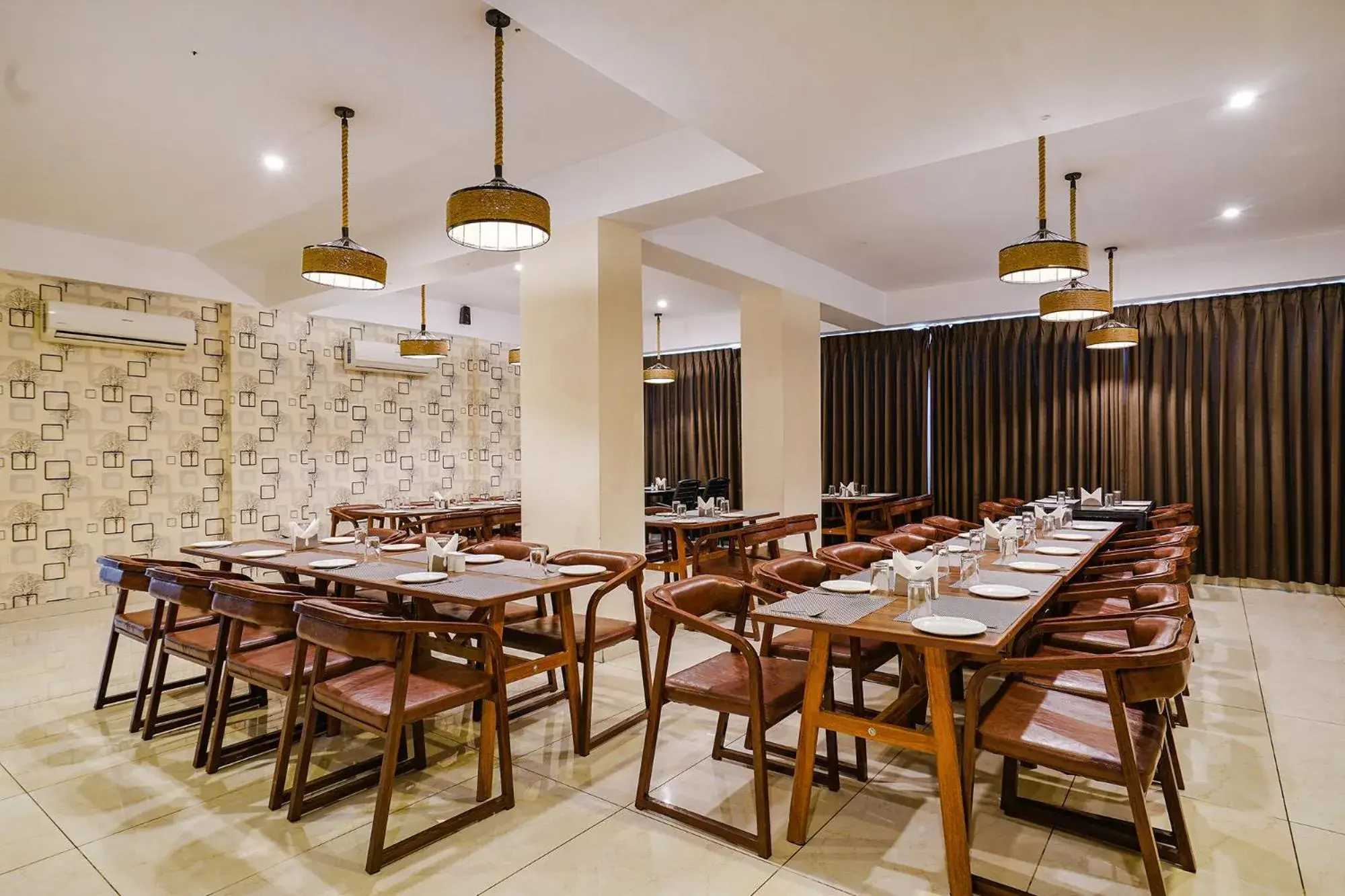 Restaurant/places to eat in FabHotel Prime D Dev - Nr Vijayawada Club Restaurant/places to eat in FabHotel Prime D Dev - Nr Vijayawada Club