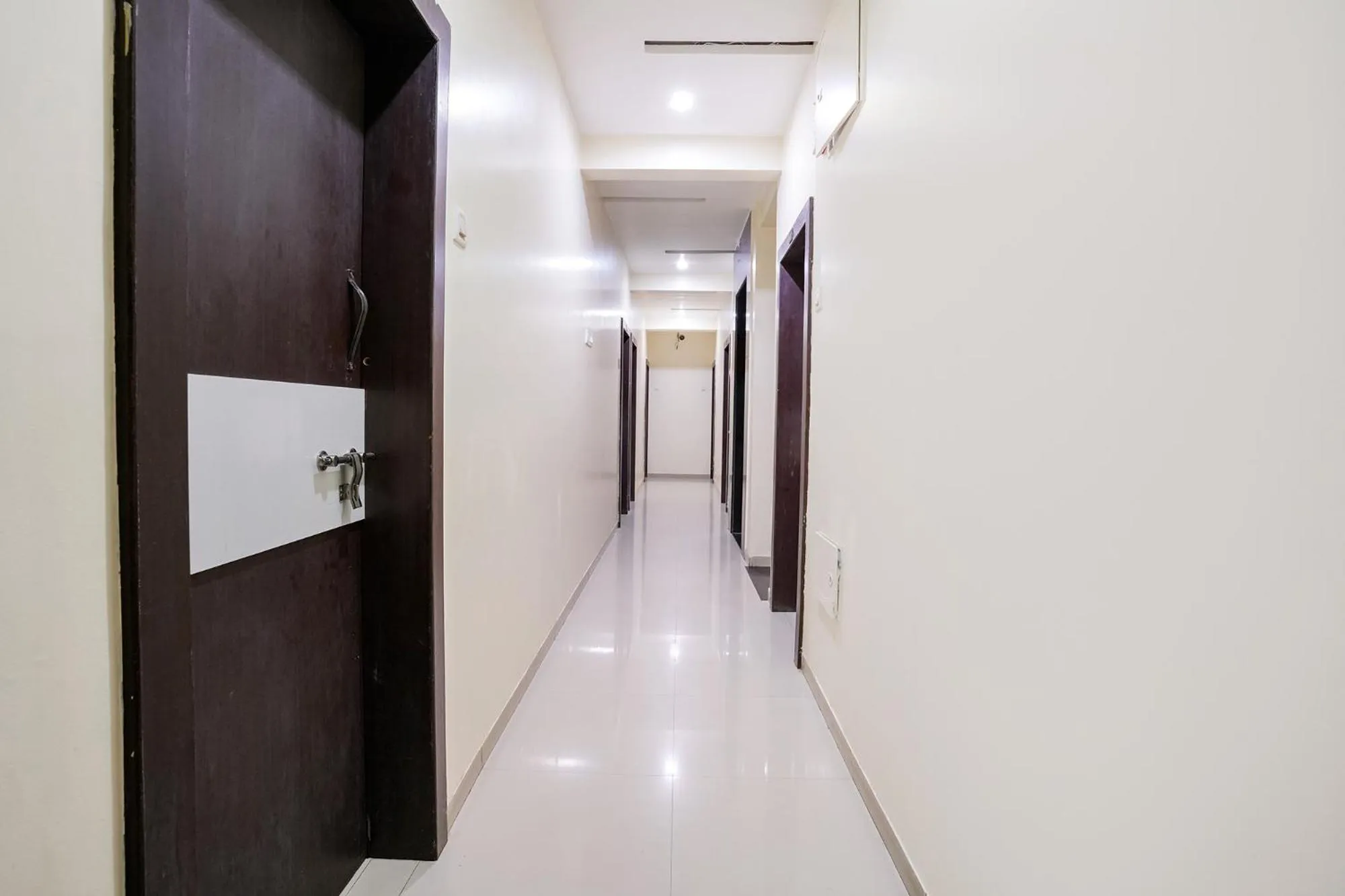 Lobby or reception in FabHotel Sai Govind