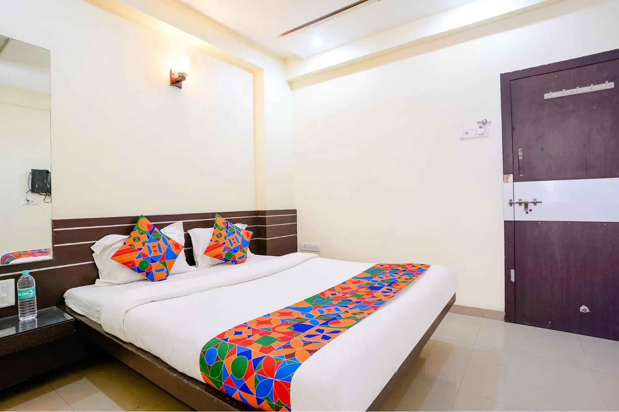 Photo of the whole room, Bed in FabHotel Sai Govind