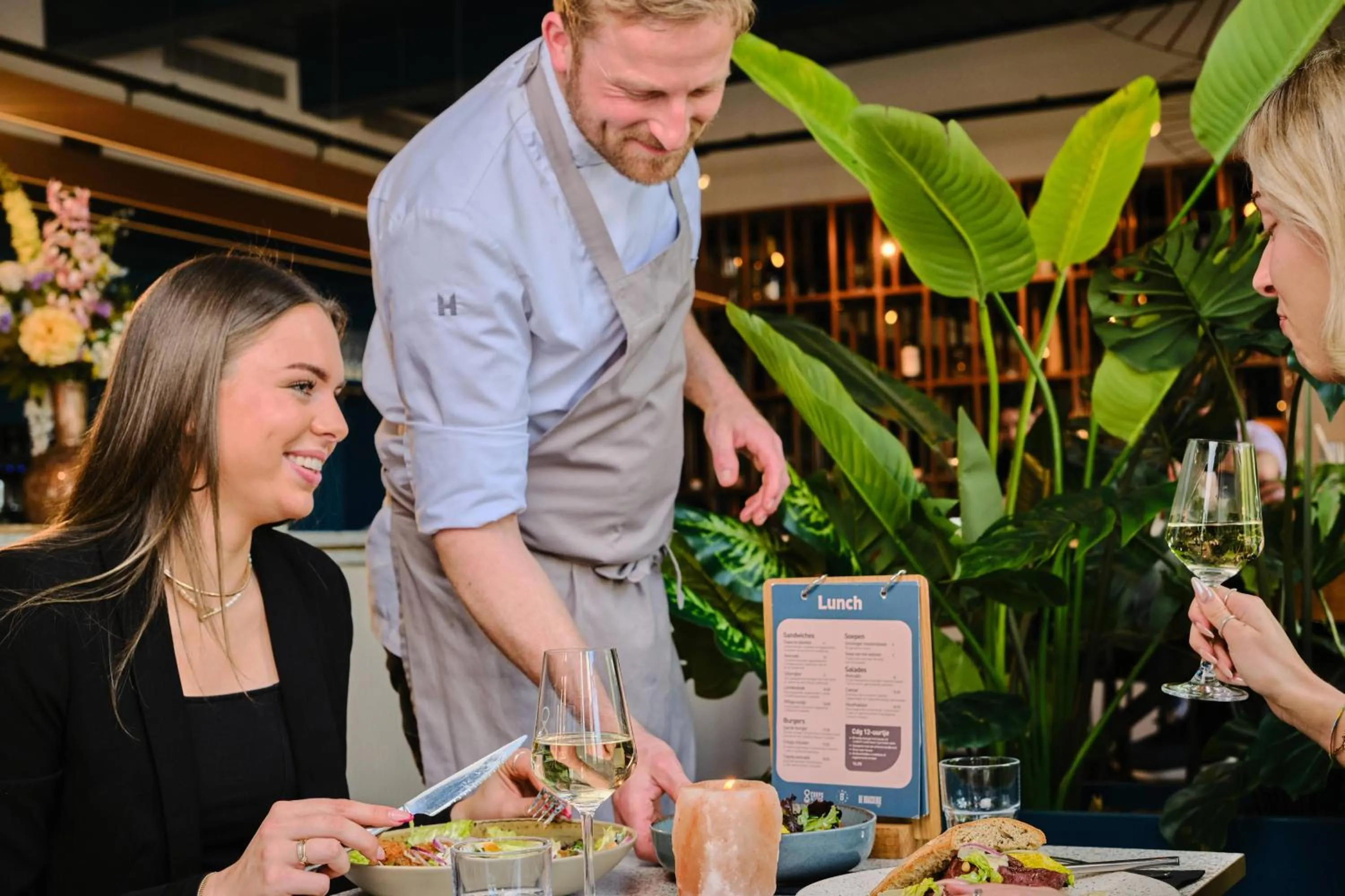 Restaurant/places to eat in Hotel Corps de Garde