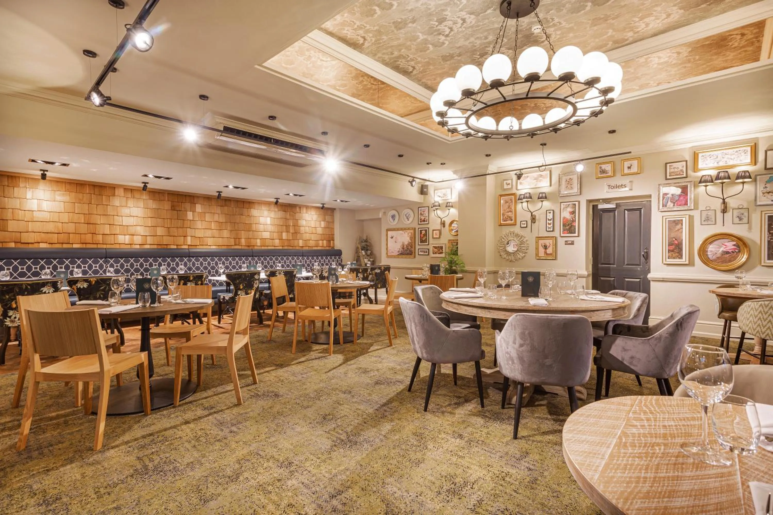 Restaurant/places to eat in The Wynnstay Hotel, Oswestry, Shropshire - The Coaching Inn Group