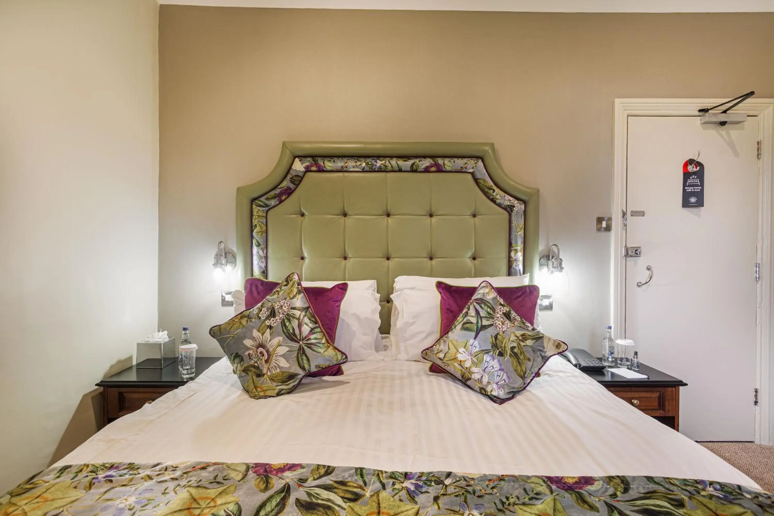 Classic Double Room in The Wynnstay Hotel, Oswestry, Shropshire - The Coaching Inn Group Classic Double Room in The Wynnstay Hotel, Oswestry, Shropshire - The Coaching Inn Group