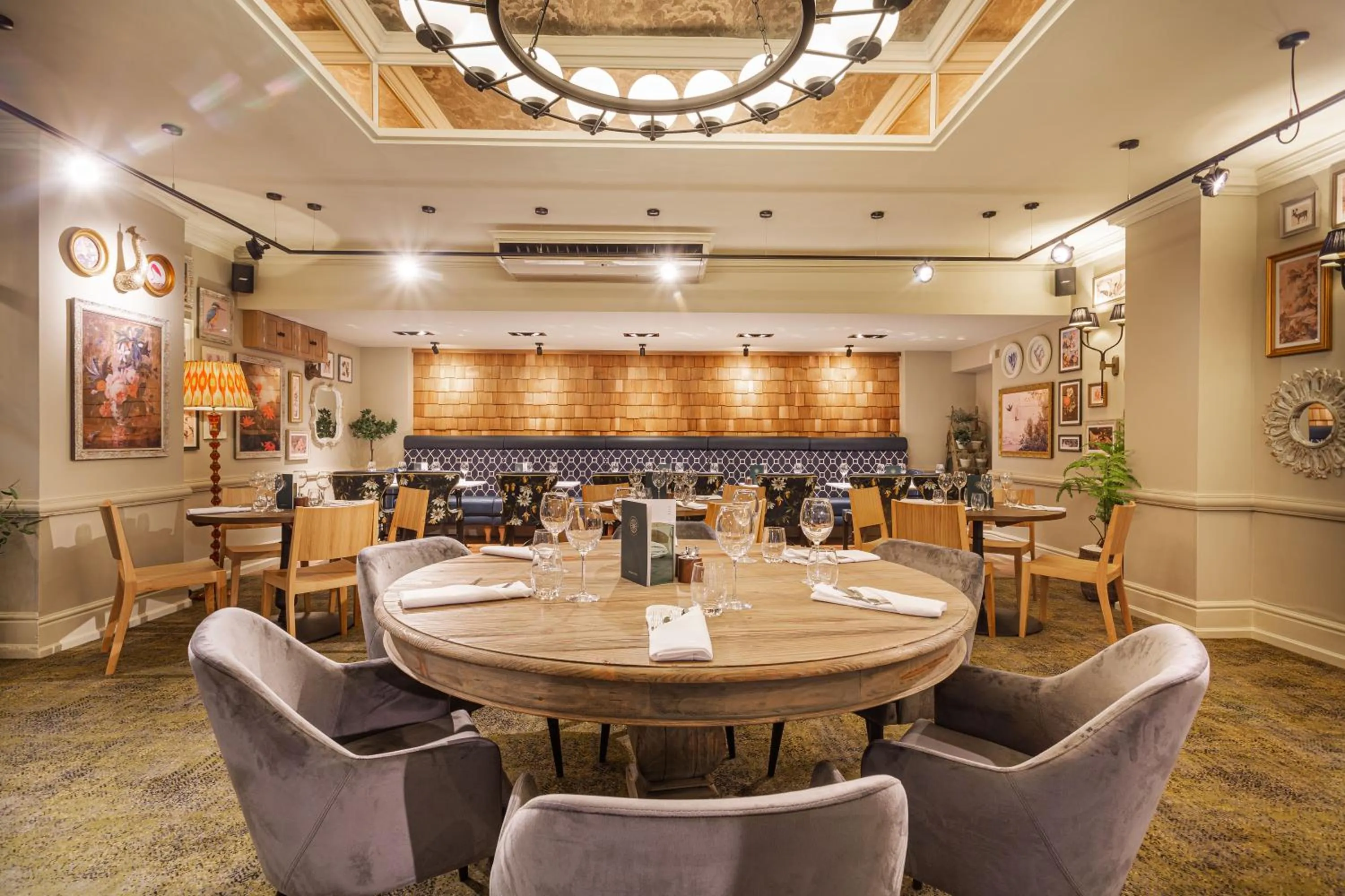 Restaurant/places to eat in The Wynnstay Hotel, Oswestry, Shropshire - The Coaching Inn Group