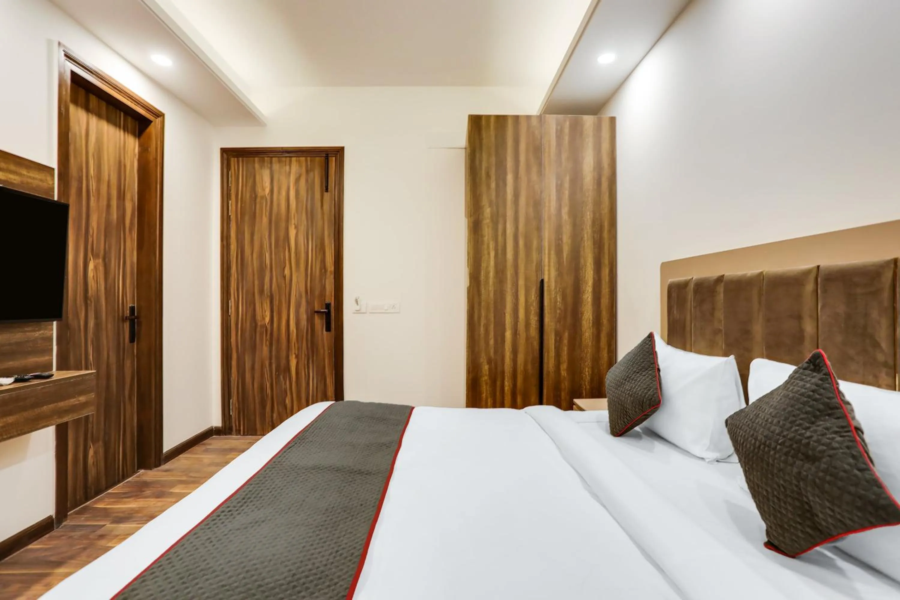 Bedroom, Bed in Super Townhouse MA-32