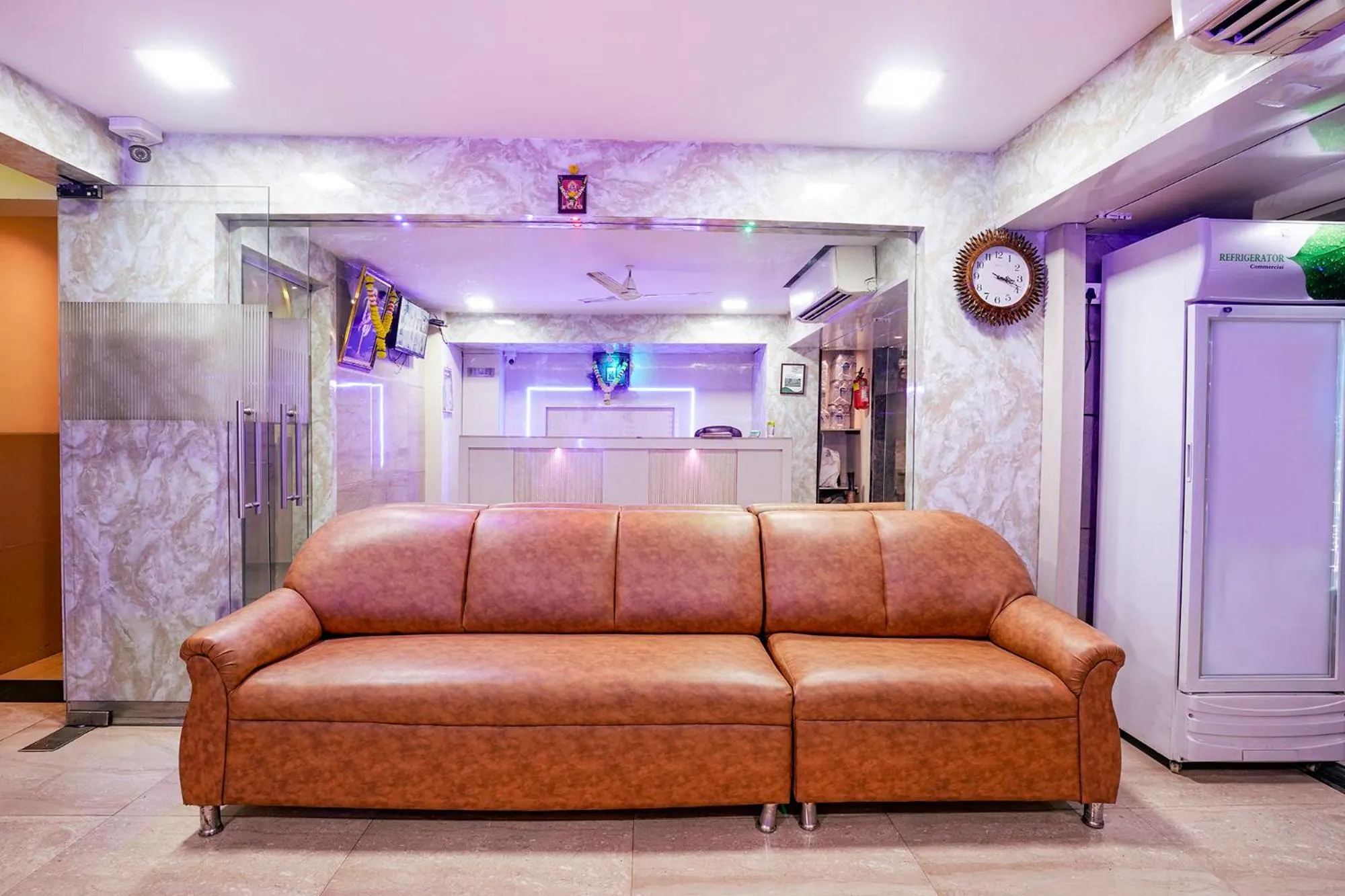 Seating area in Hotel O Everest Lodging Vashi
