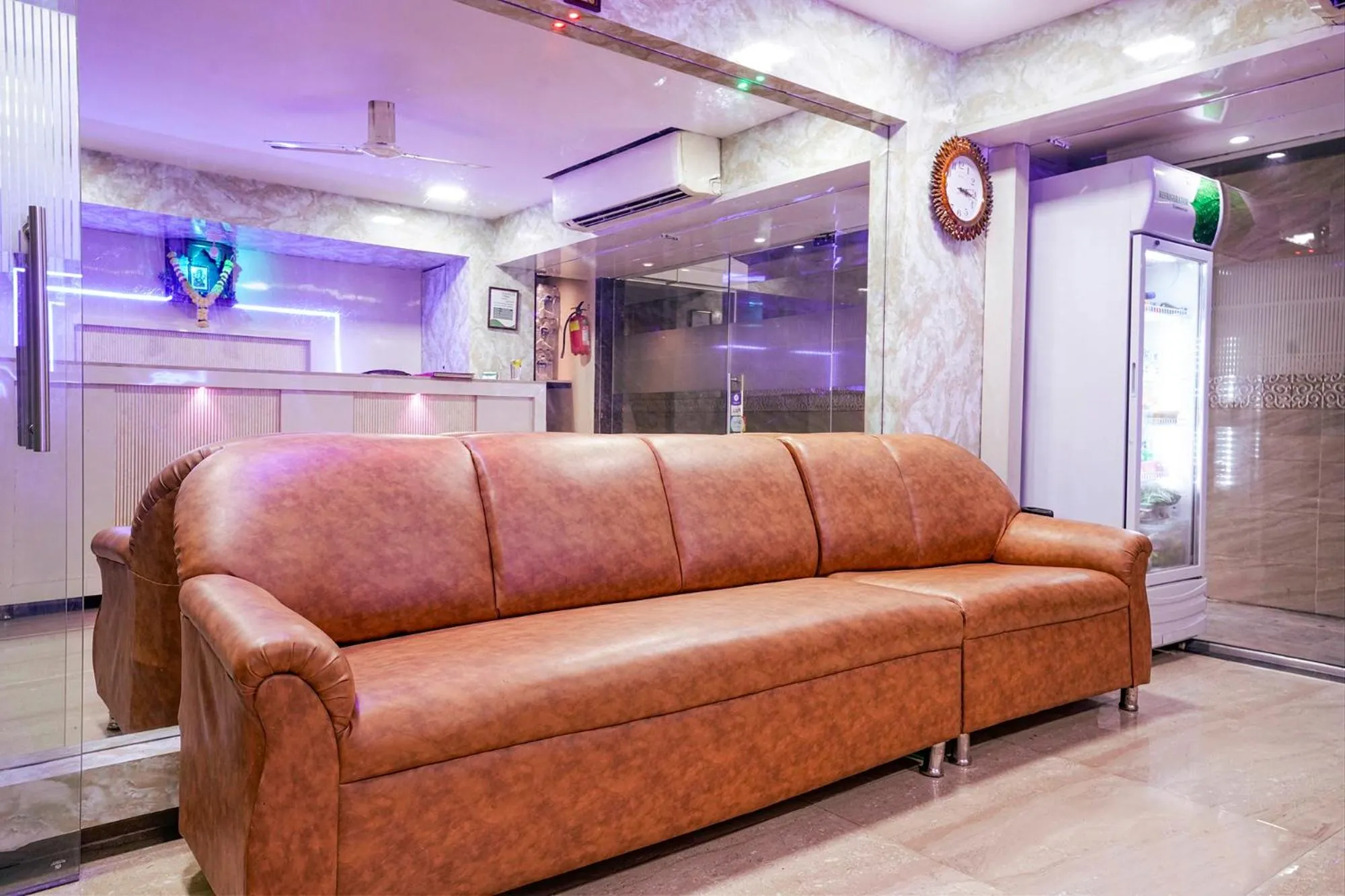 Seating area in Hotel O Everest Lodging Vashi