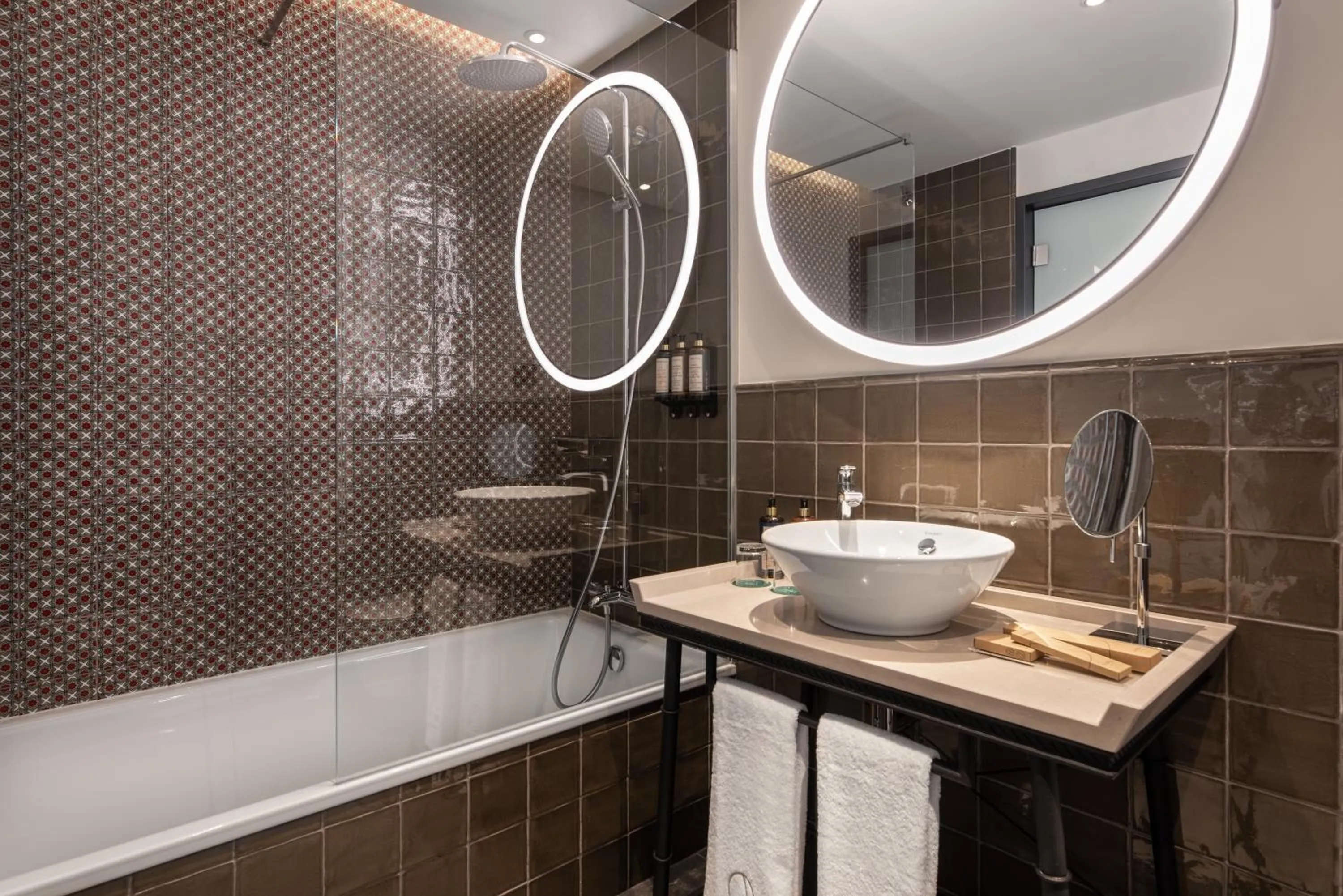 Bathroom in Áurea Toledo by Eurostars Hotel company