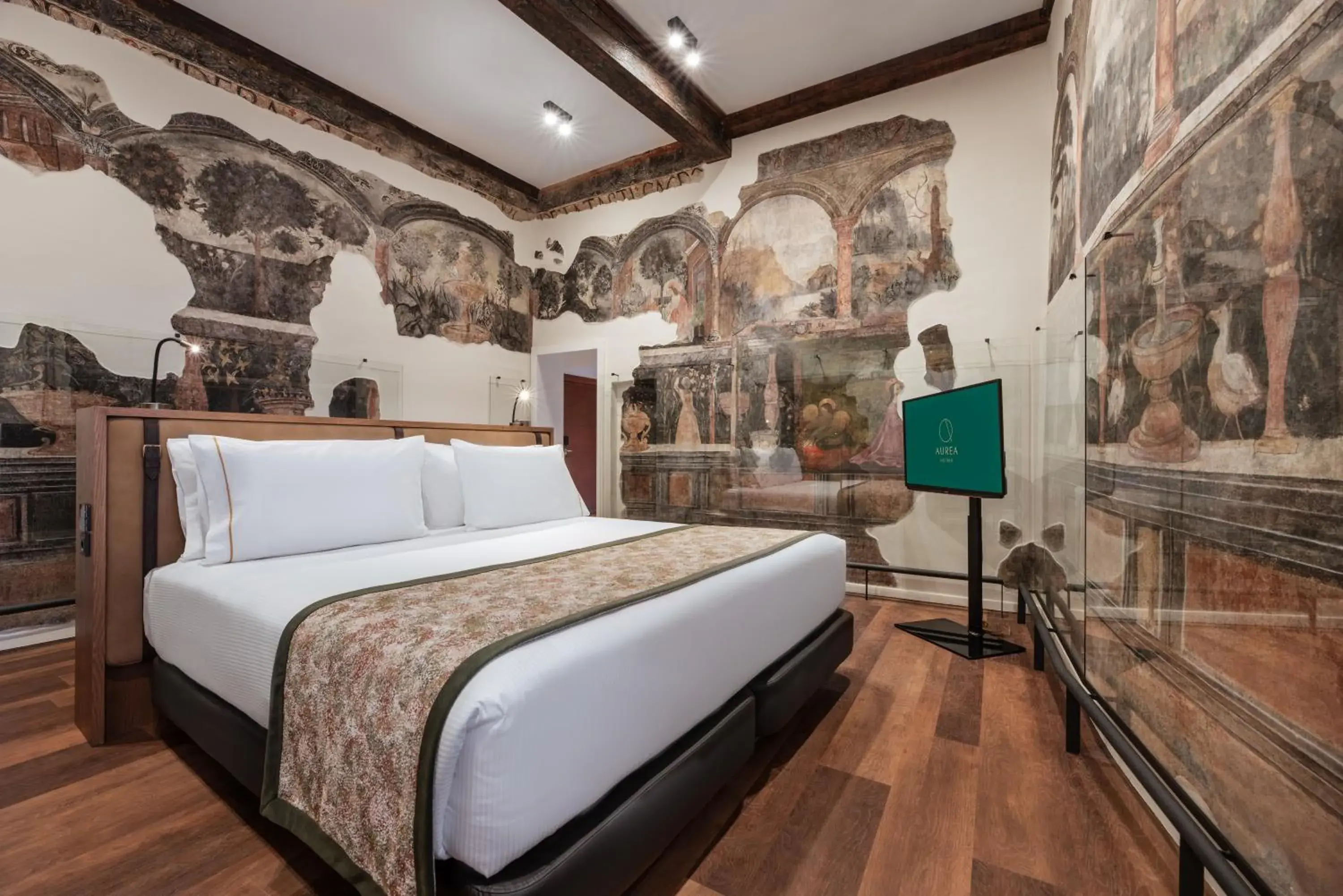 Room with Murals Paintings in Áurea Toledo by Eurostars Hotel company Room with Murals Paintings in Áurea Toledo by Eurostars Hotel company