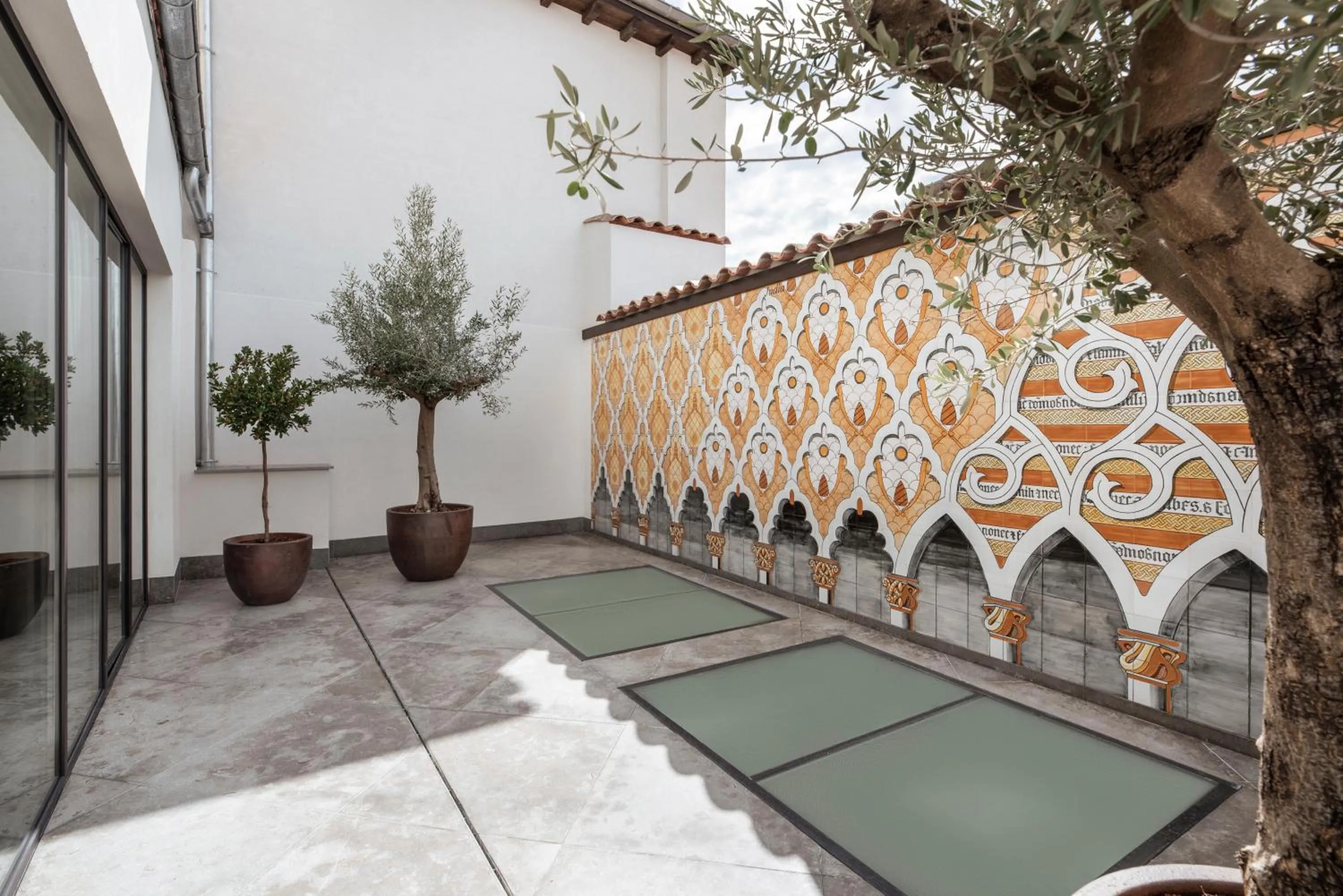 Patio in Áurea Toledo by Eurostars Hotel company