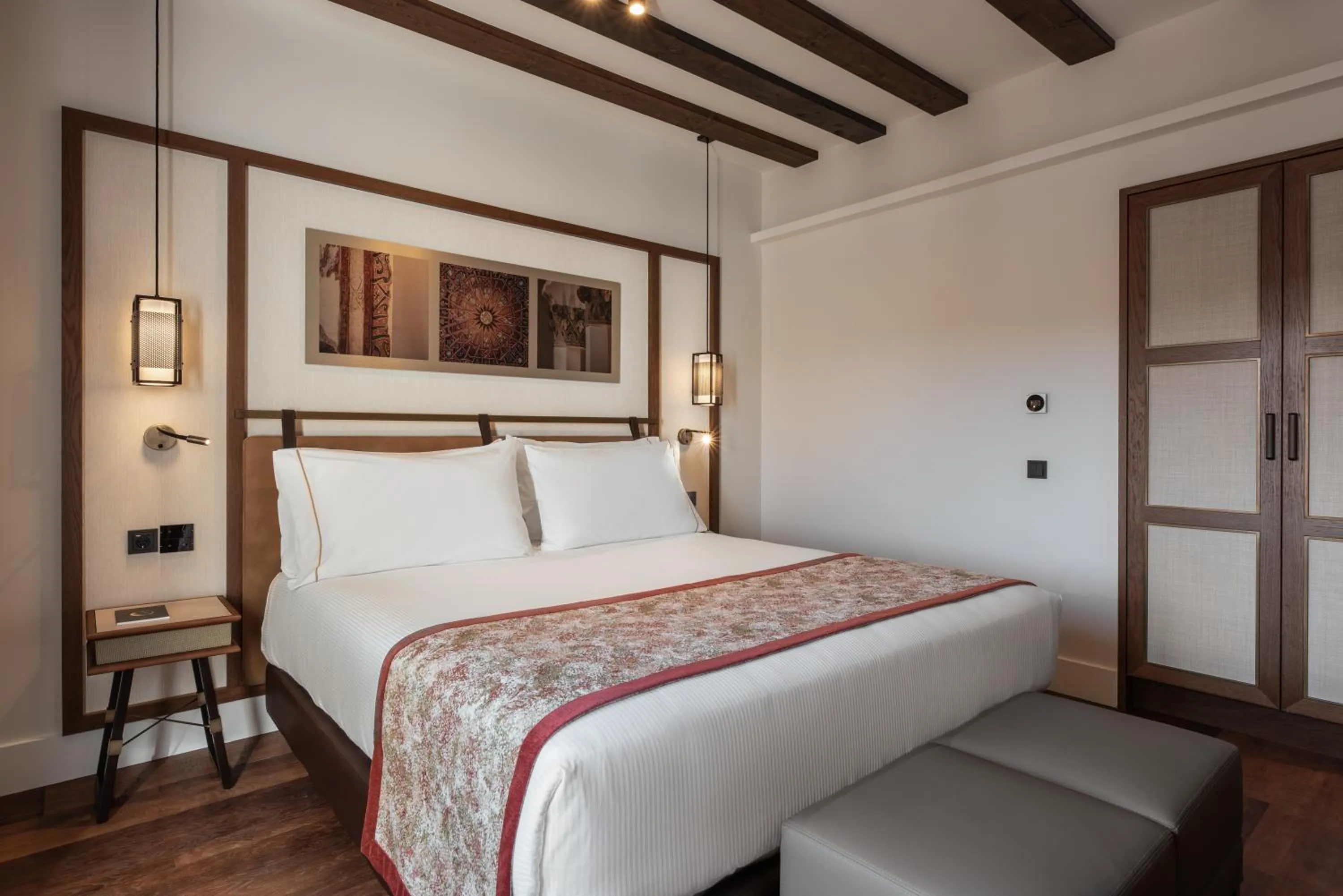 Bedroom, Bed in Áurea Toledo by Eurostars Hotel company
