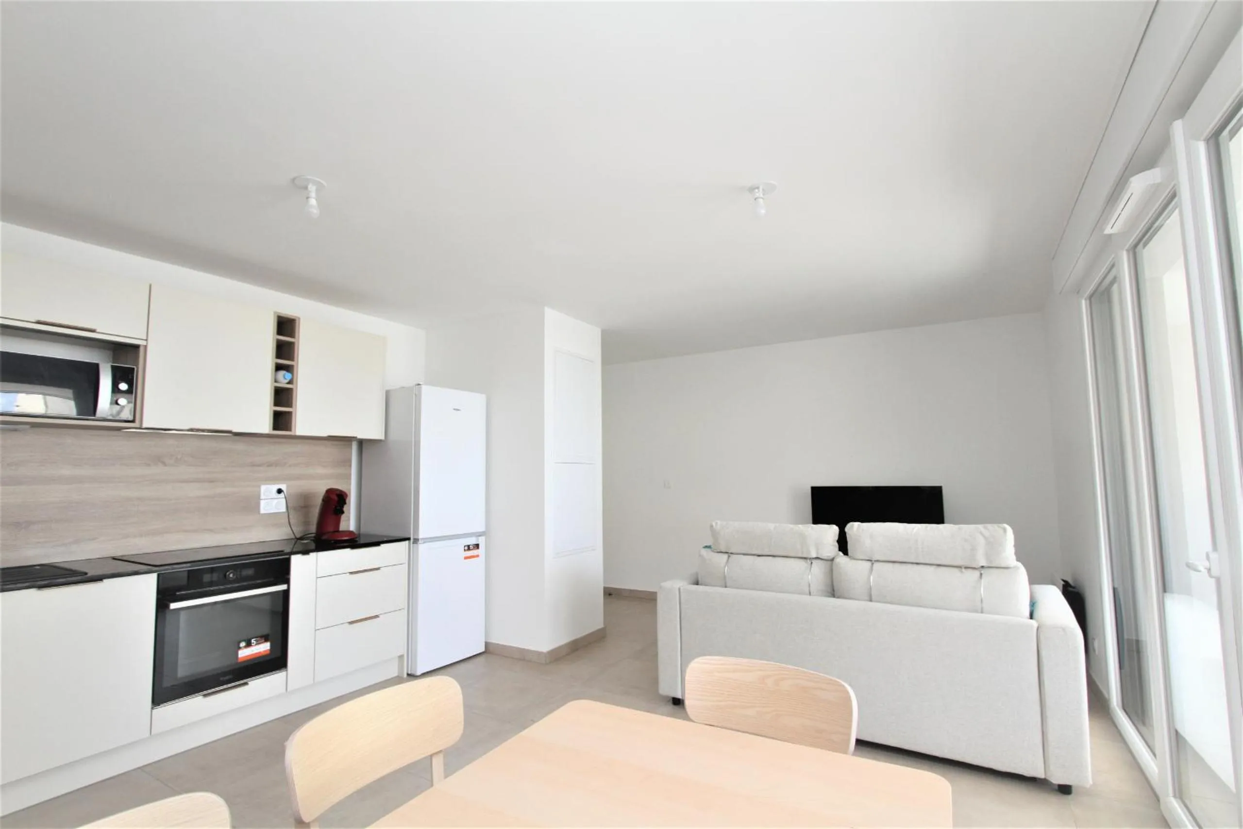 Appartement 2 chambres, vue mer et parking