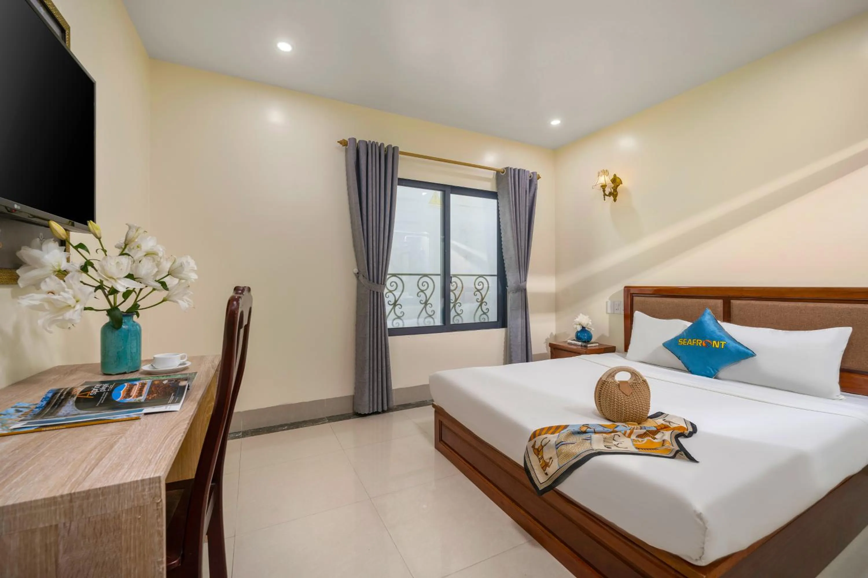 Bed in SeaFront Hotel DaNang
