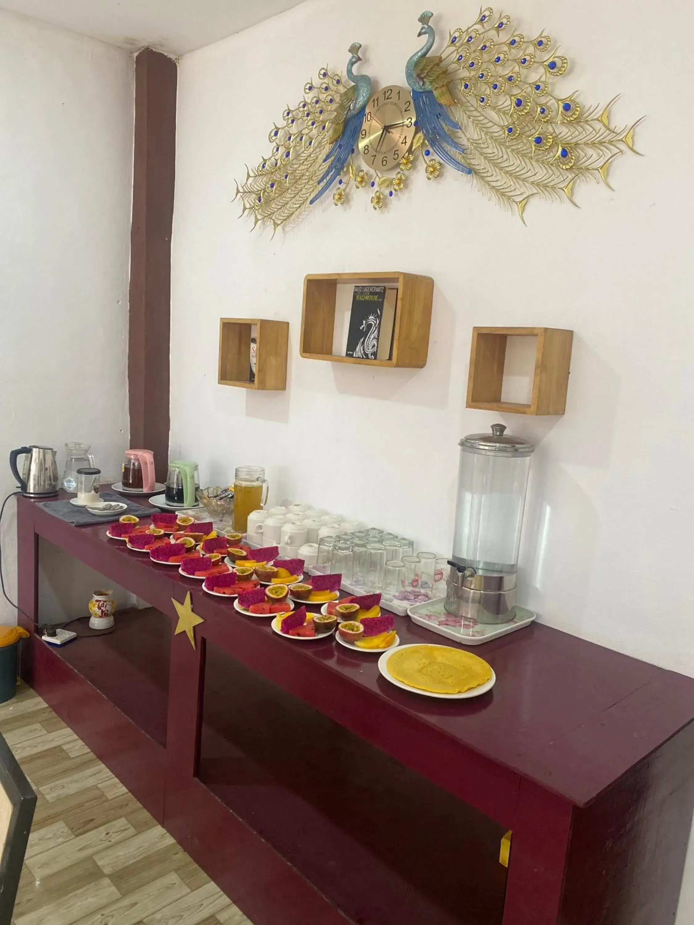 Breakfast in Vang Vieng Victory Hostel Breakfast in Vang Vieng Victory Hostel