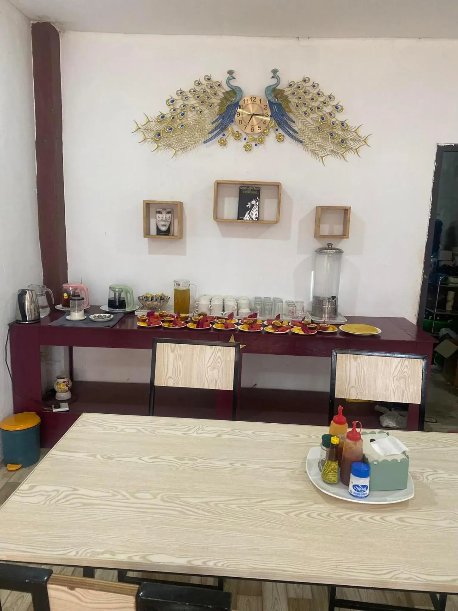 Breakfast in Vang Vieng Victory Hostel Breakfast in Vang Vieng Victory Hostel