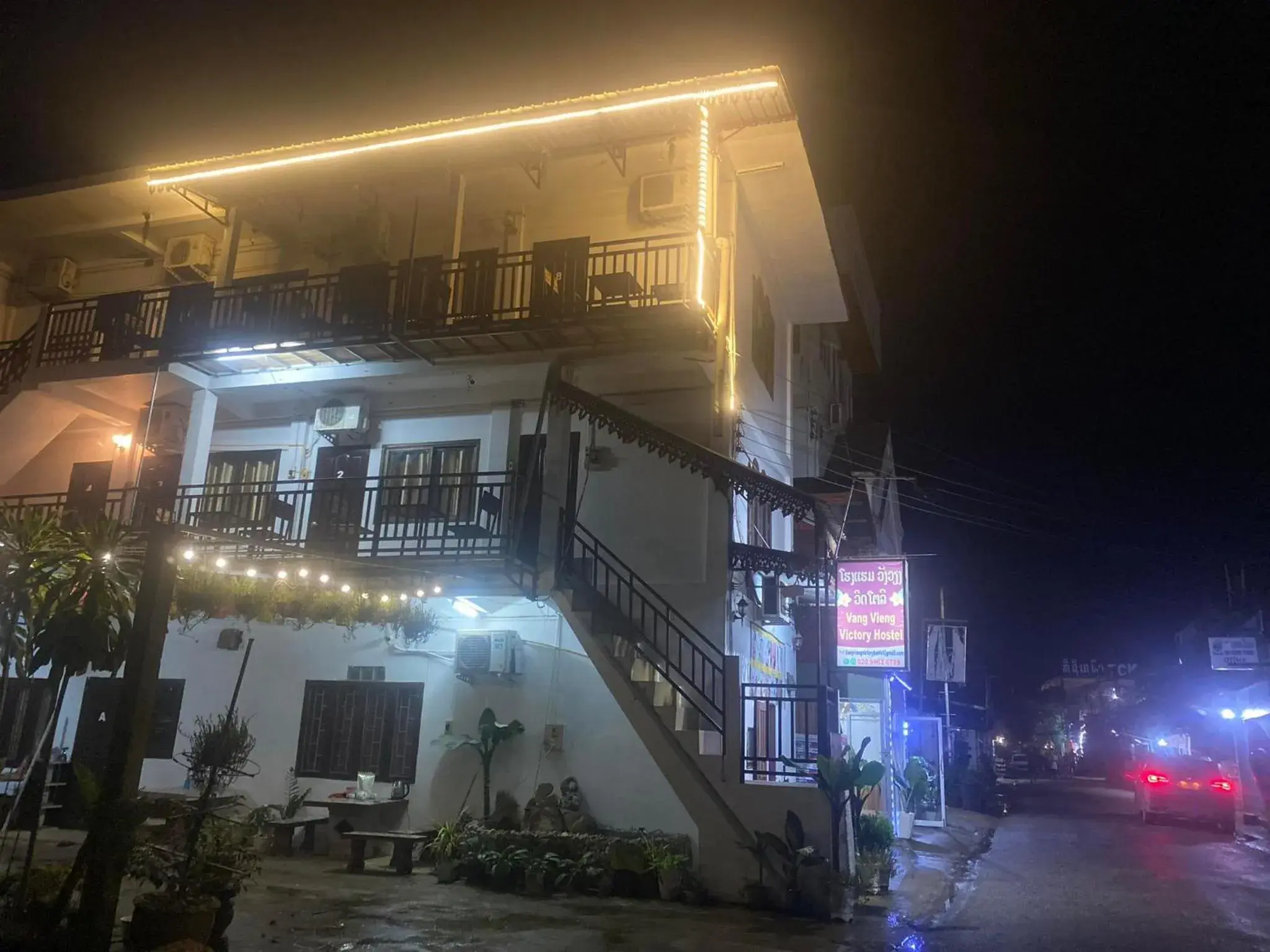 Property building in Vang Vieng Victory Hostel Property building in Vang Vieng Victory Hostel