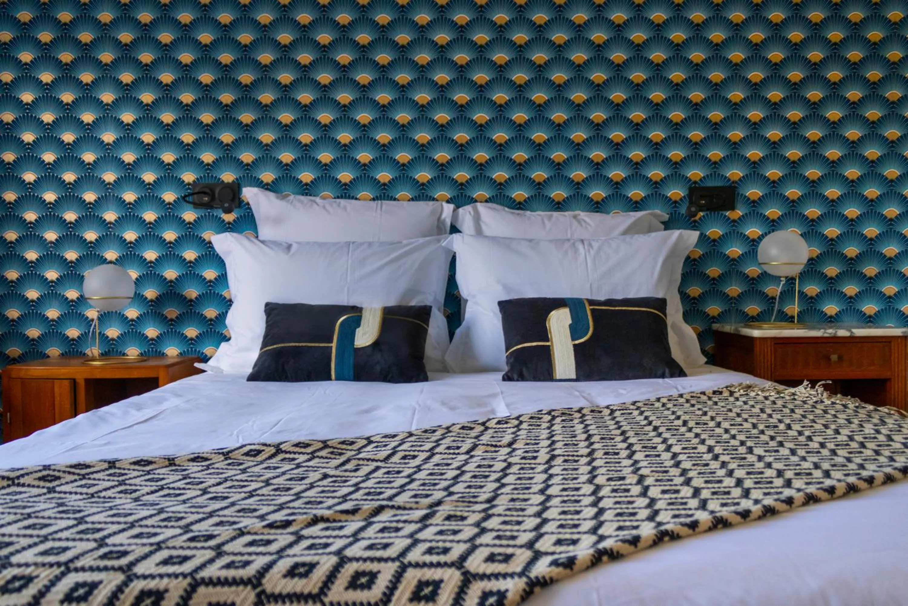 Bedroom, Bed in Maison et table d'hôtes Le Camélia Blanc