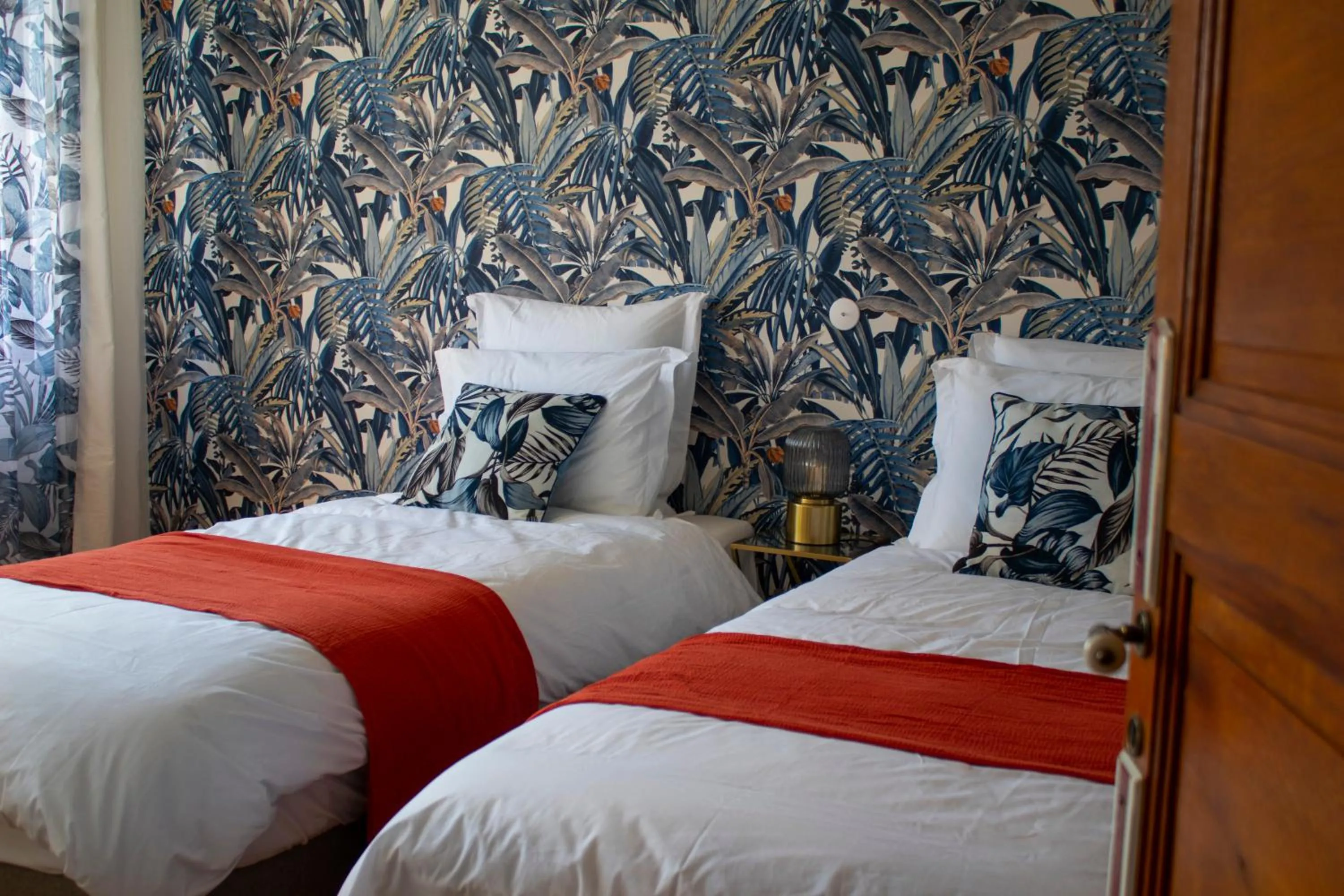 Bedroom, Bed in Maison et table d'hôtes Le Camélia Blanc