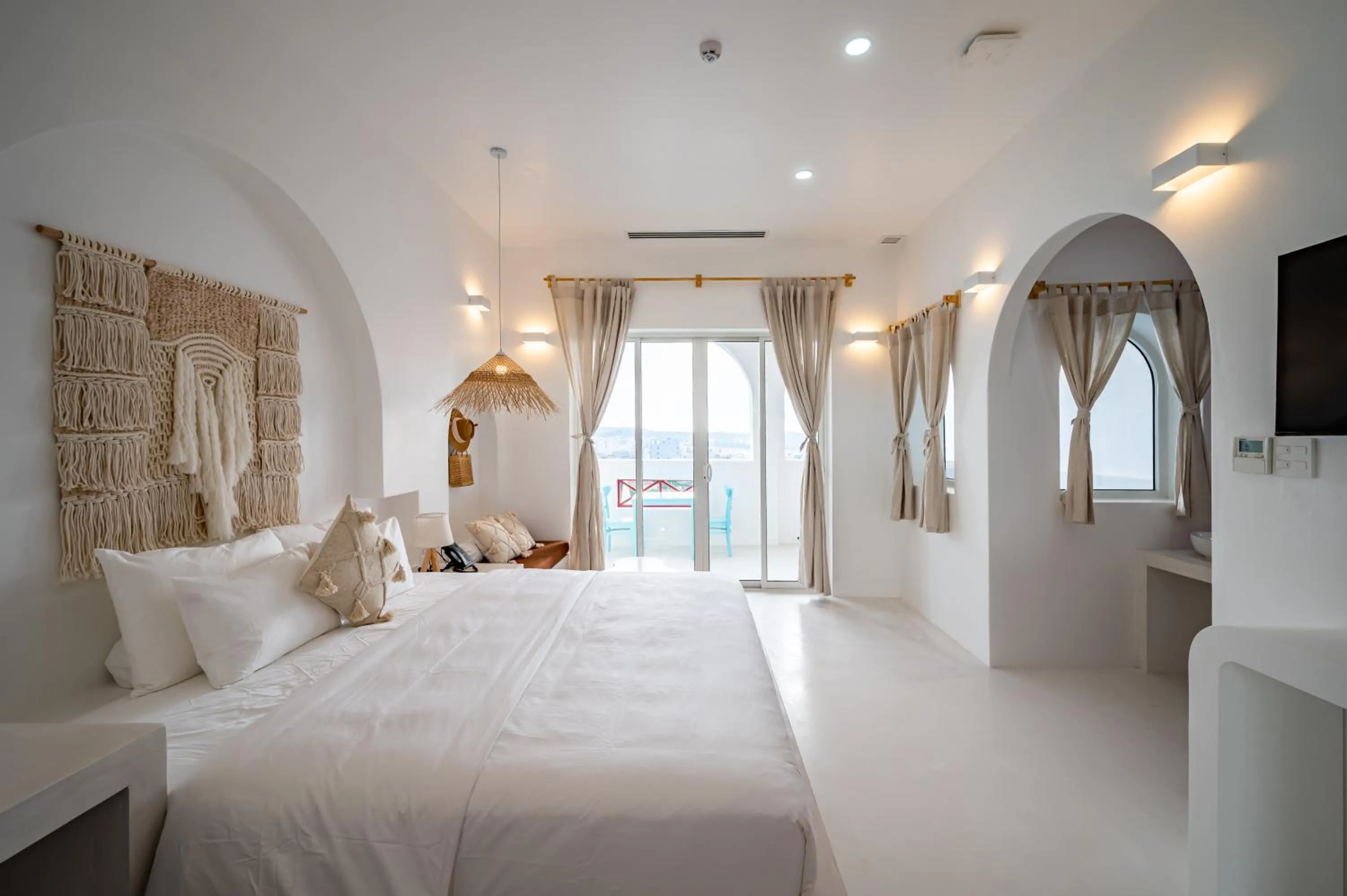 Bed in Happiness Hotel